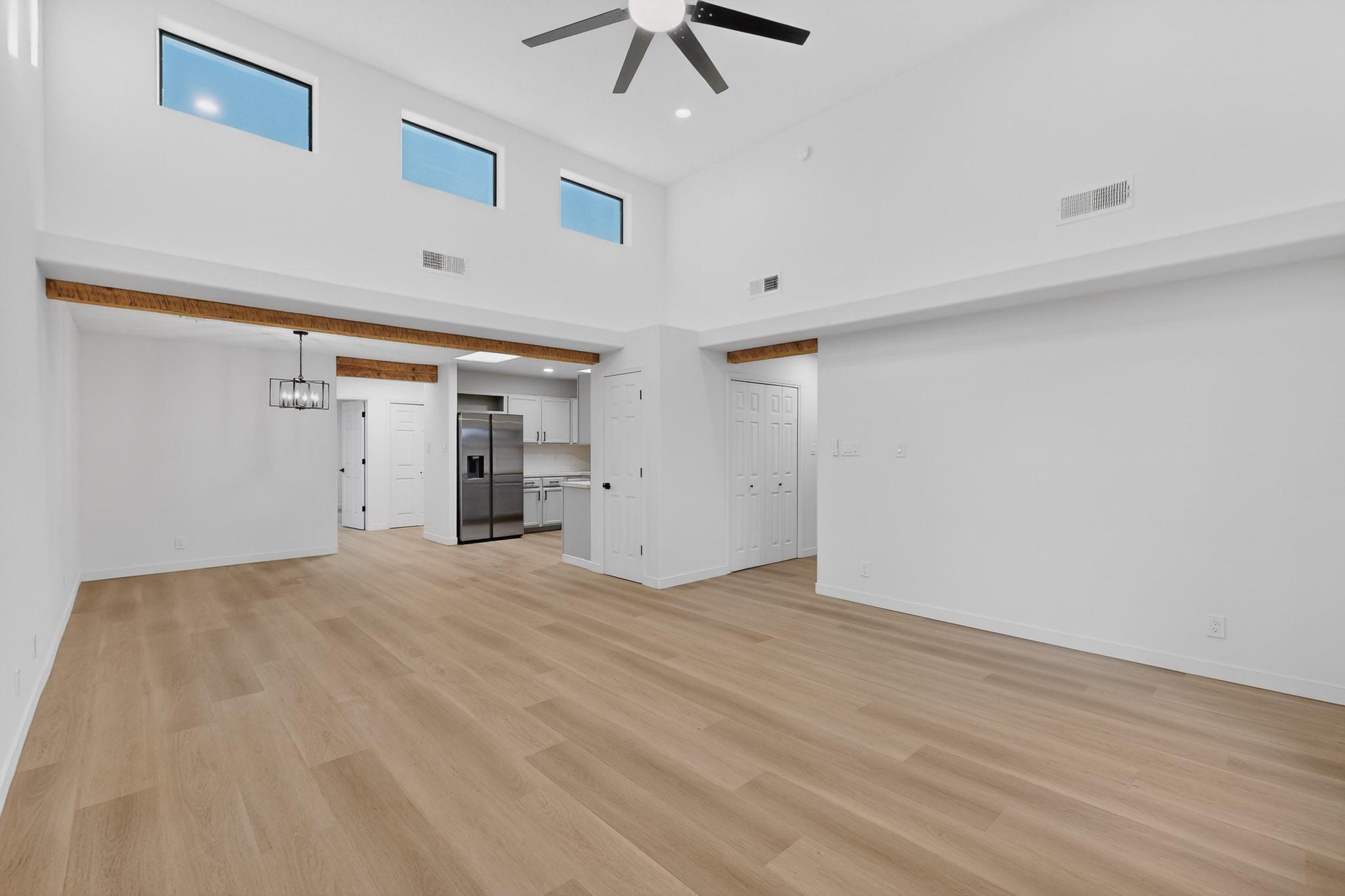 619 Avenida Montoya NE