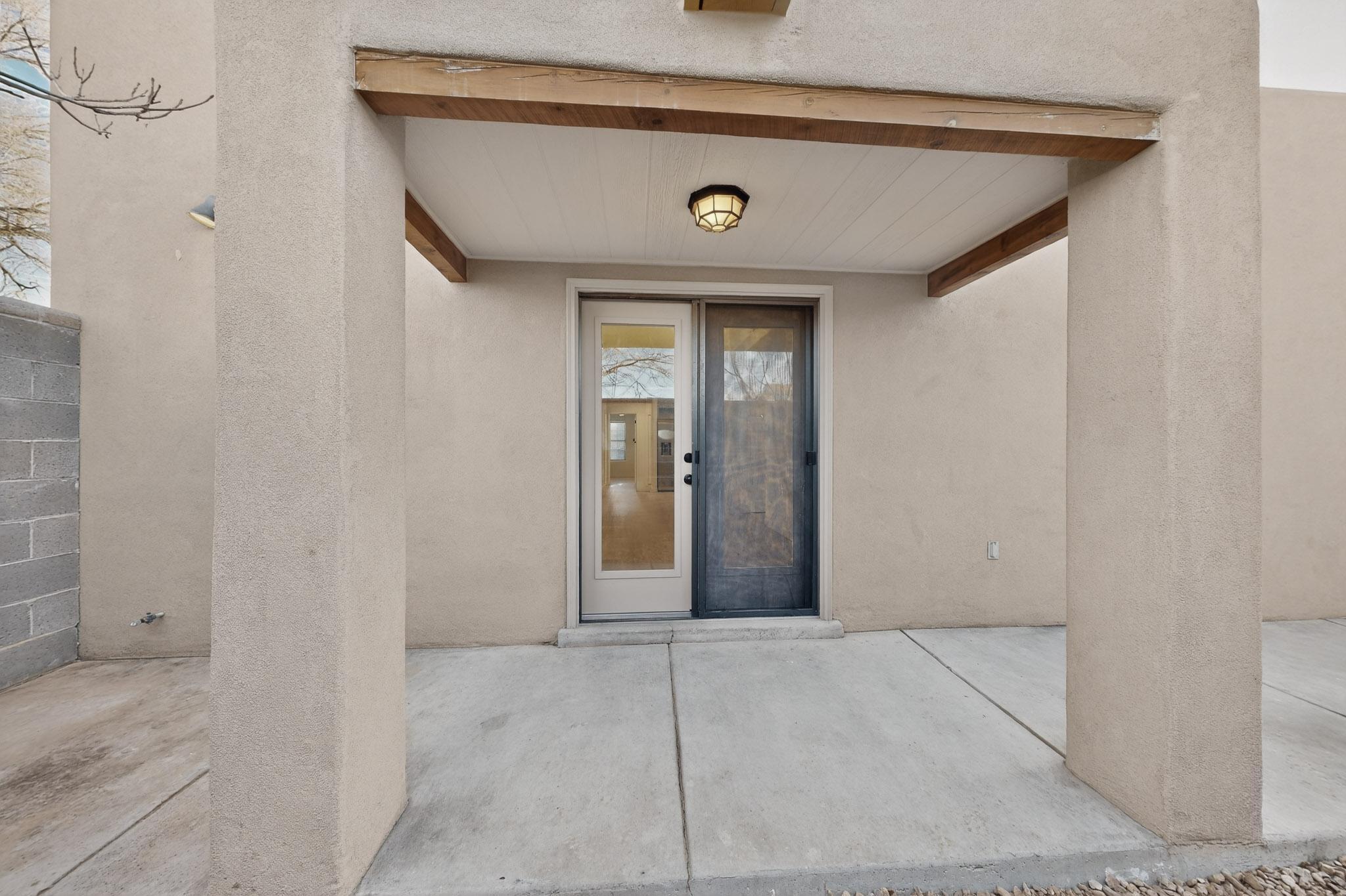 619 Avenida Montoya NE