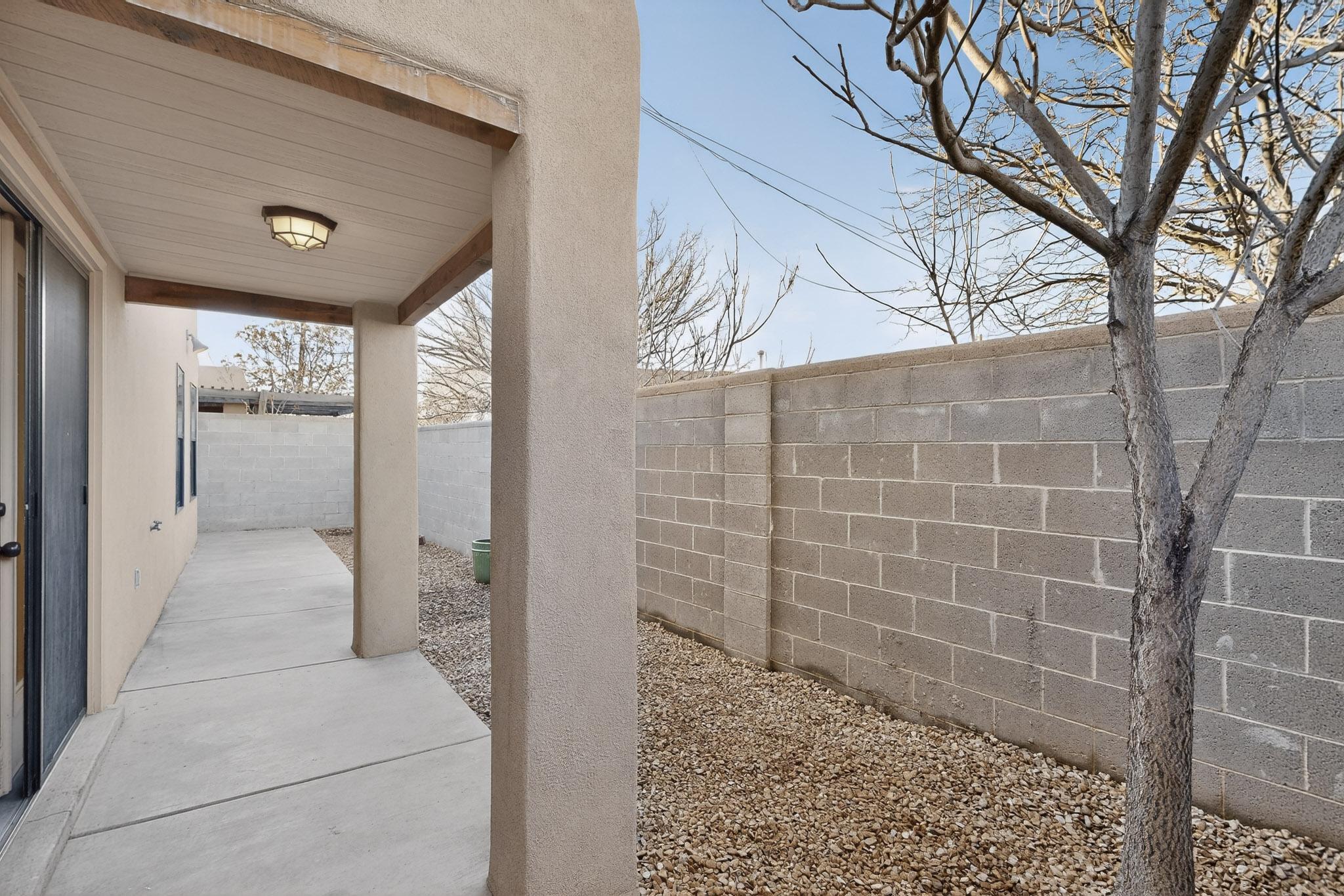 619 Avenida Montoya NE