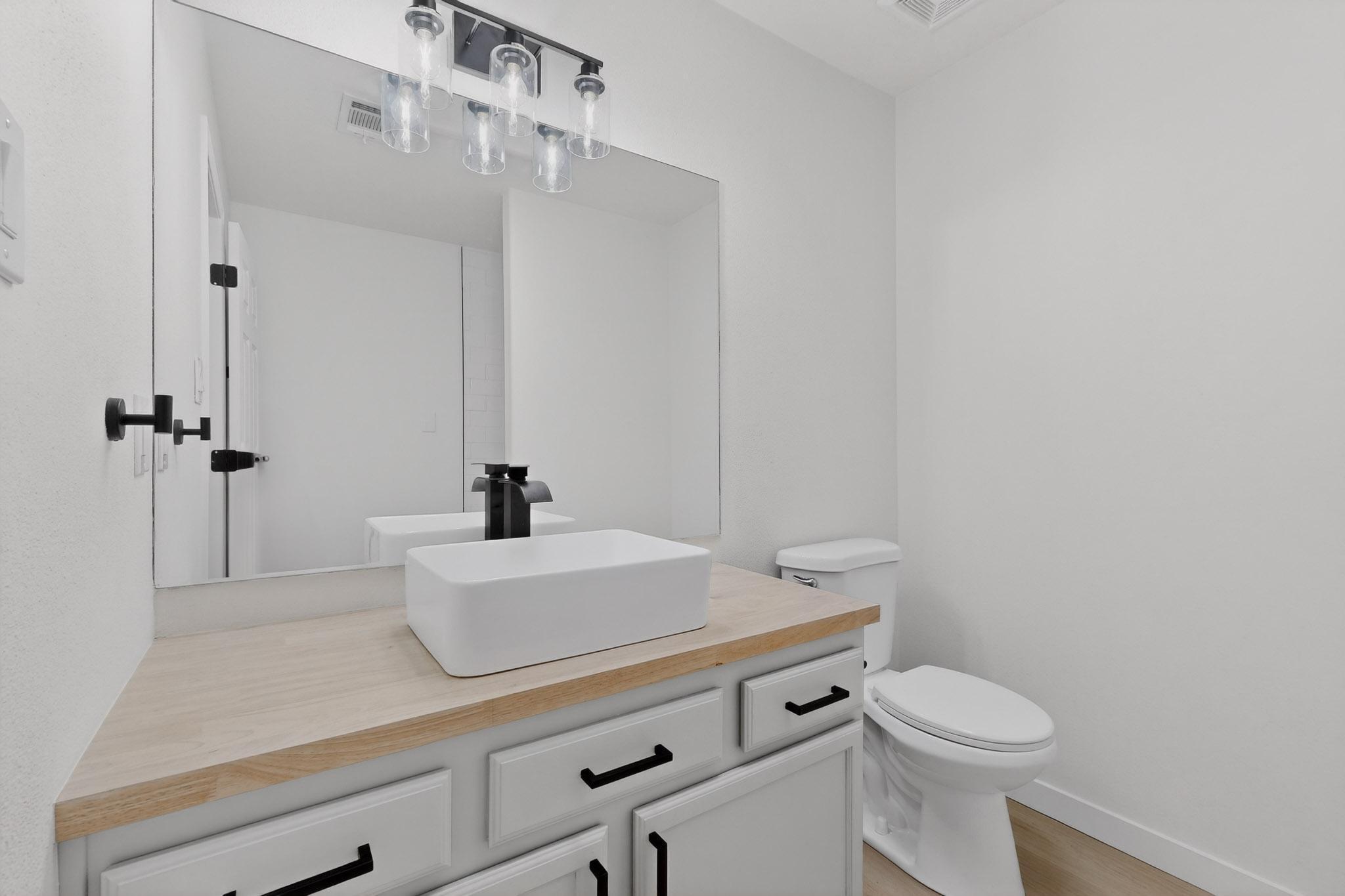 619 Avenida Montoya NE