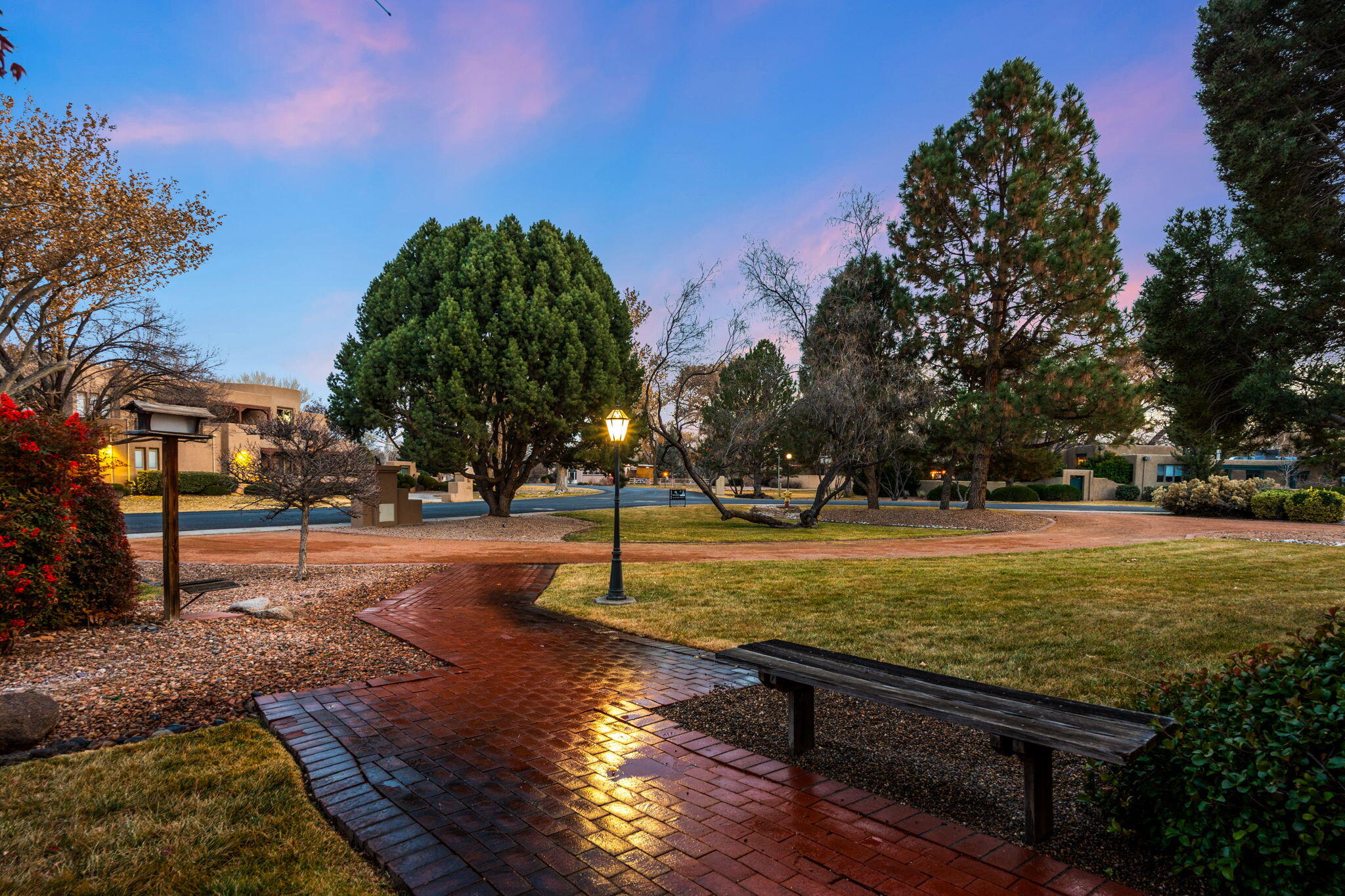 5801 Padre Roberto Road NW