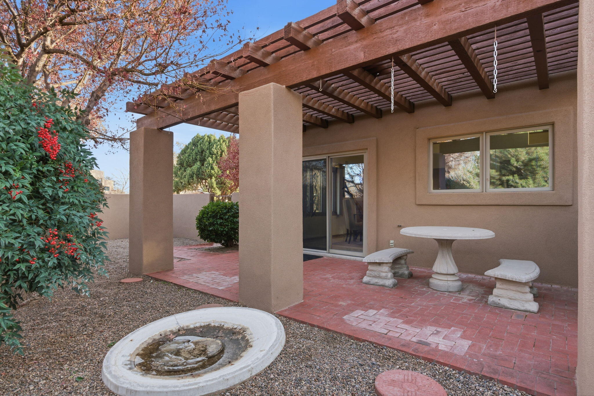 5801 Padre Roberto Road NW