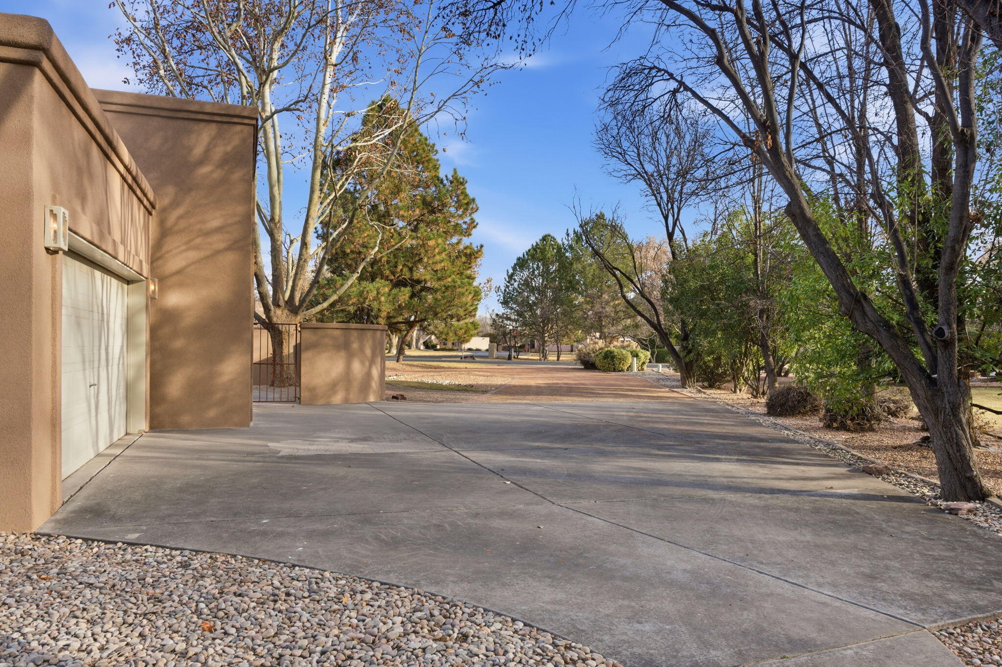 5801 Padre Roberto Road NW