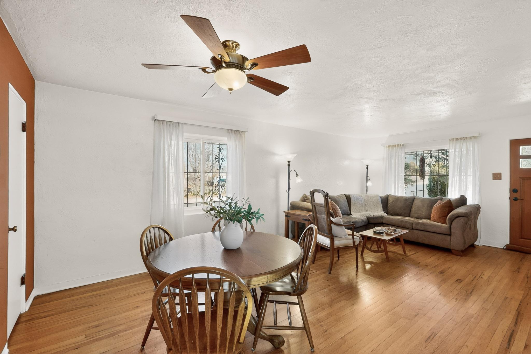 701 Alvarado Drive SE