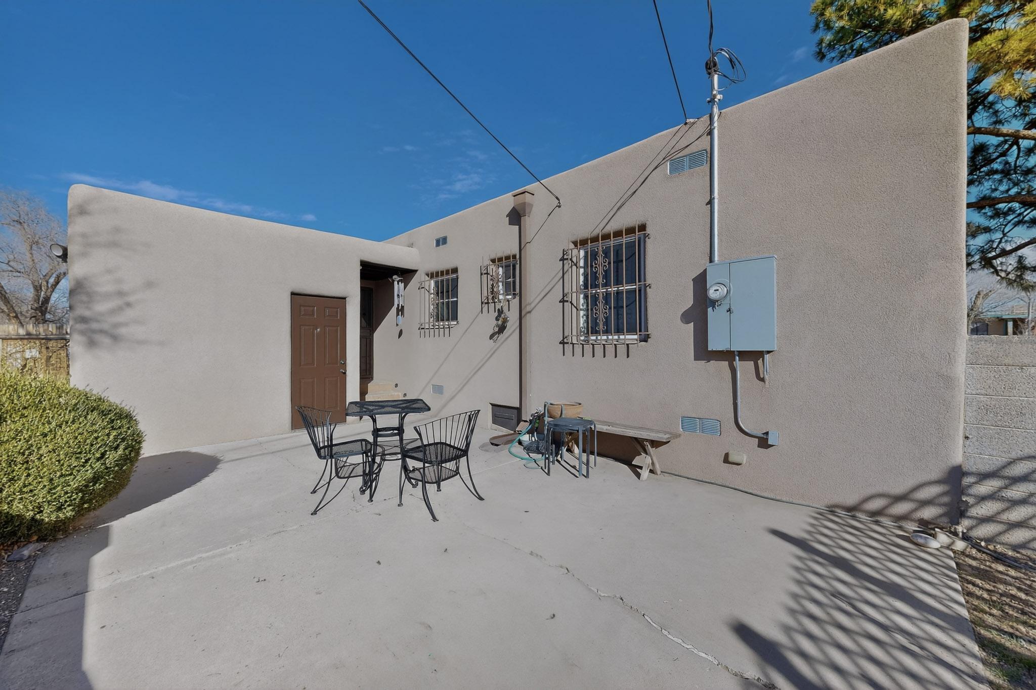 701 Alvarado Drive SE