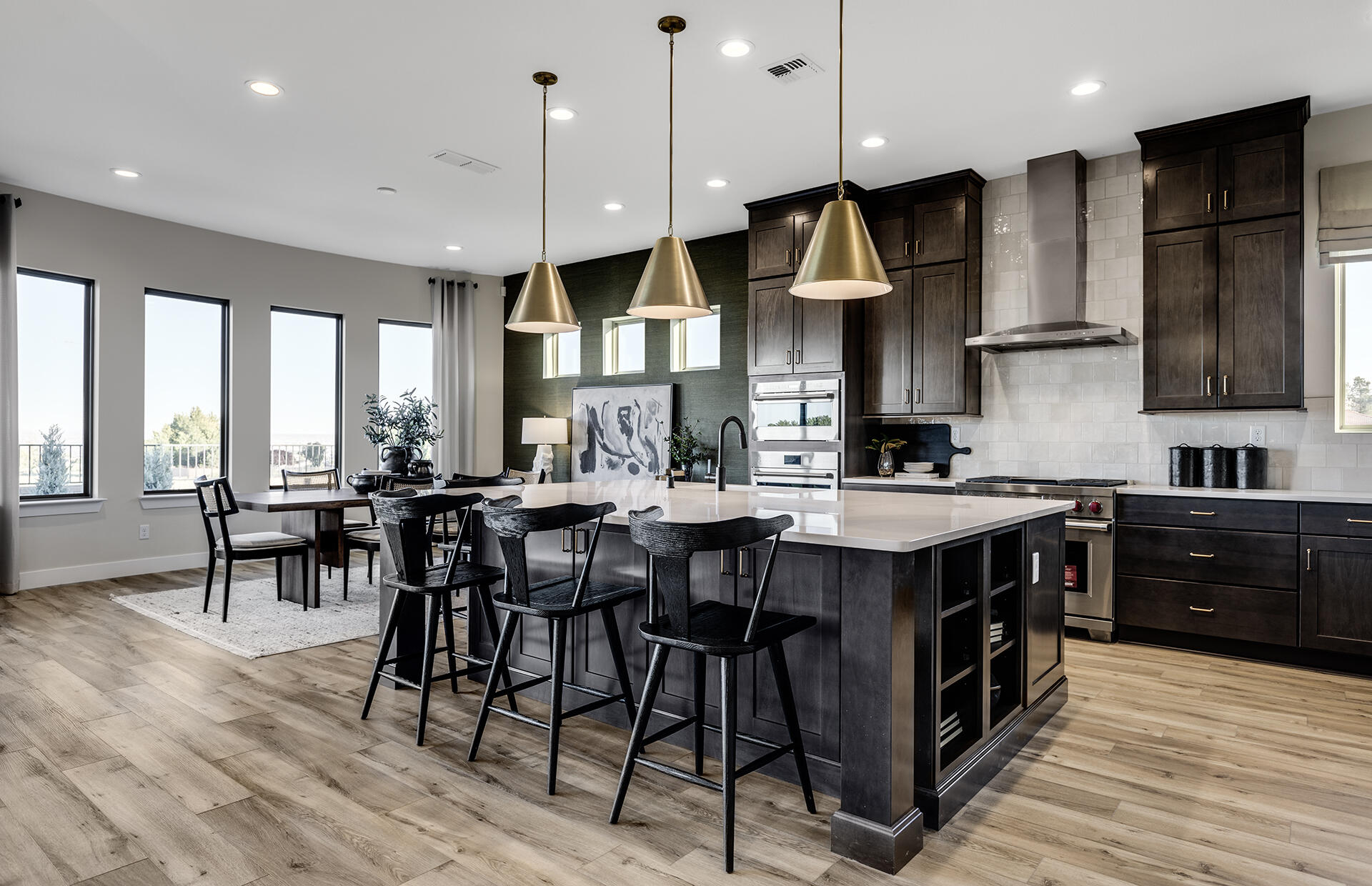 6748 Akademeia Loop NE