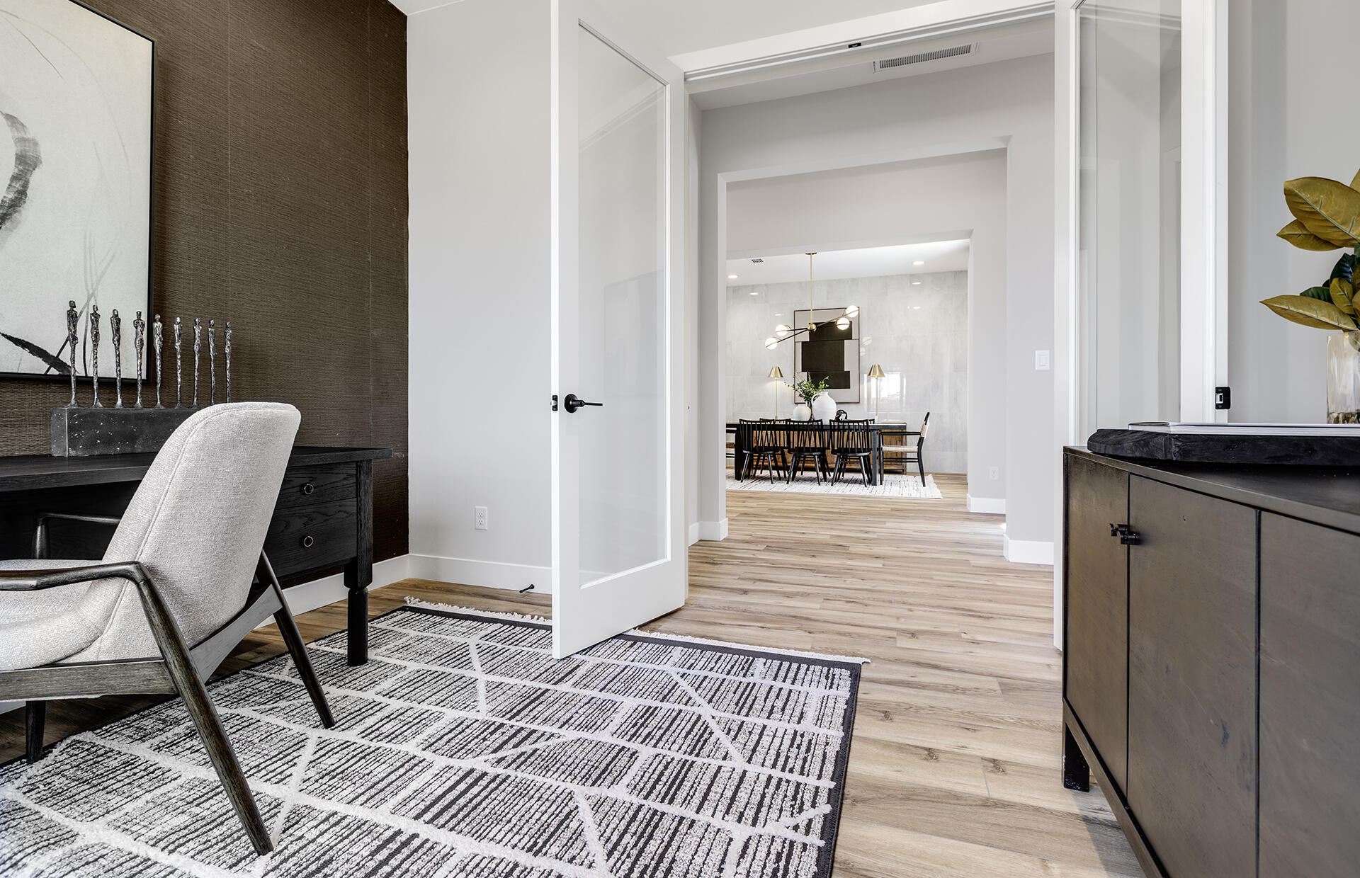 6748 Akademeia Loop NE