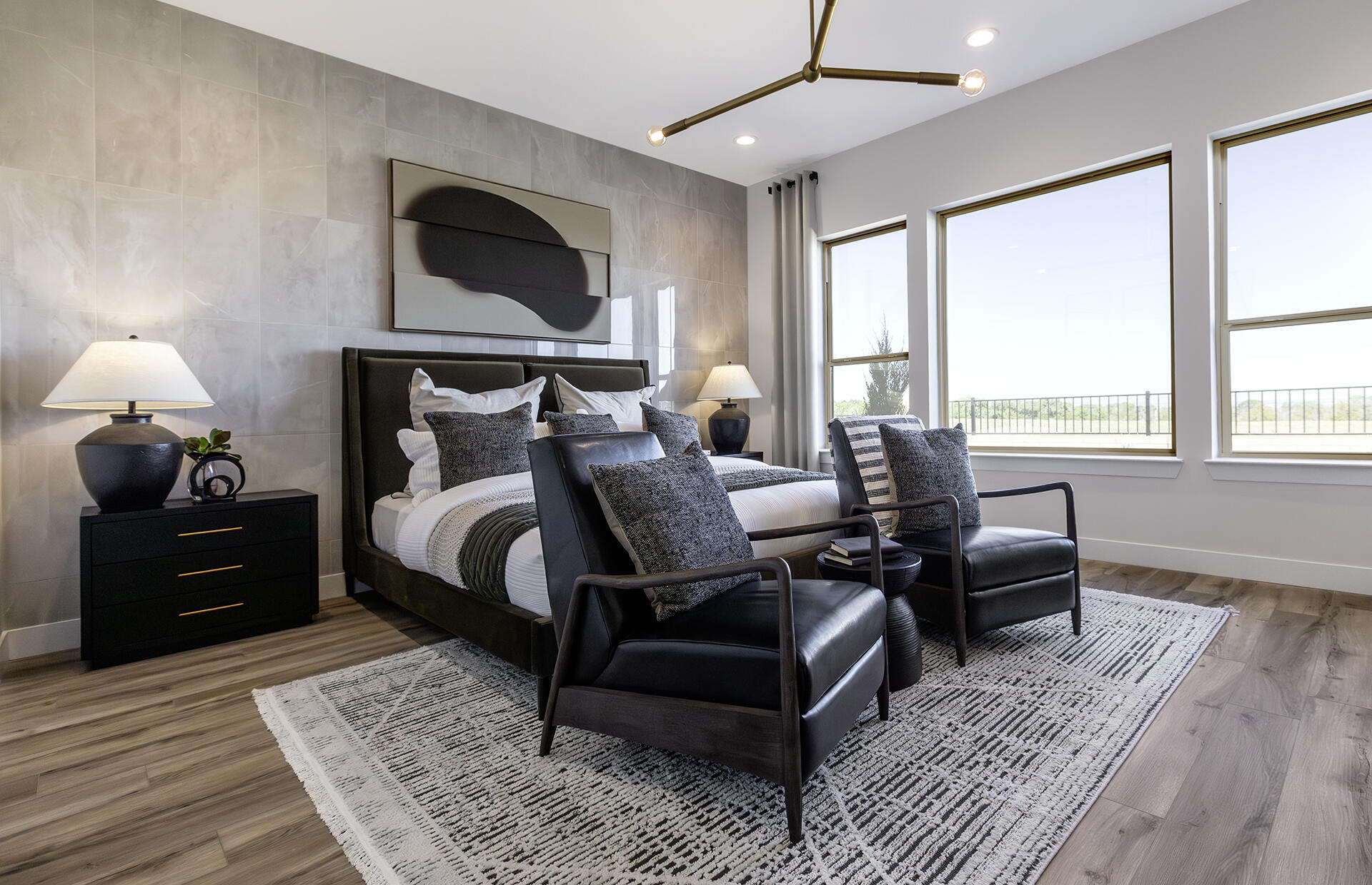 6748 Akademeia Loop NE