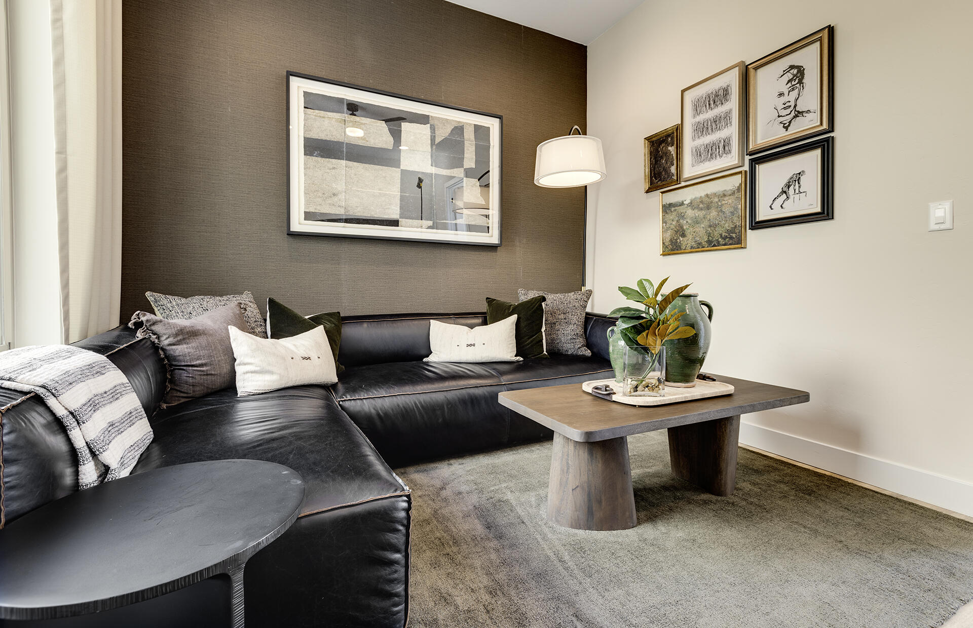 6748 Akademeia Loop NE