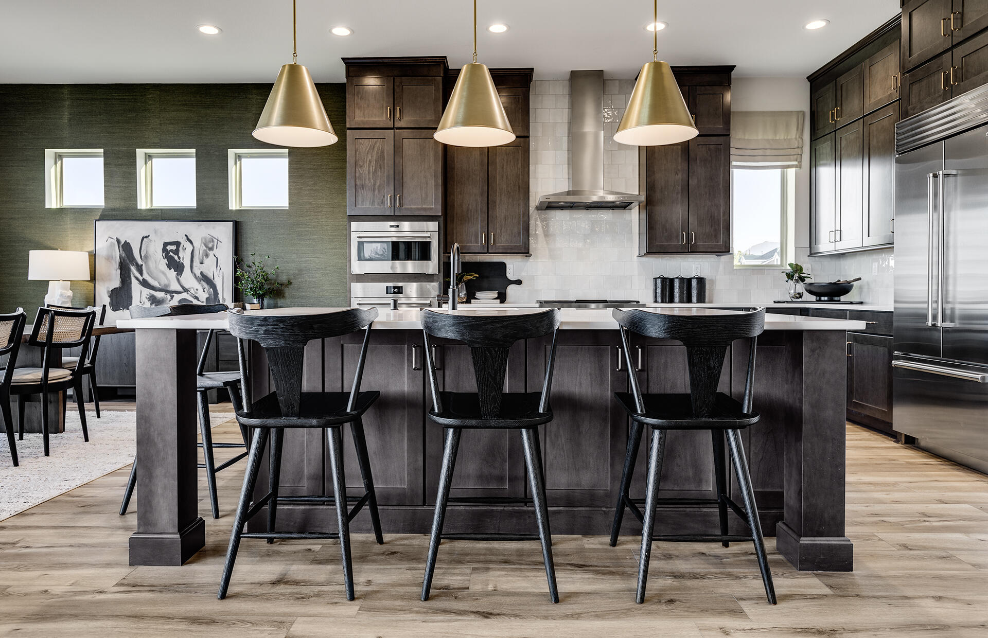 6748 Akademeia Loop NE