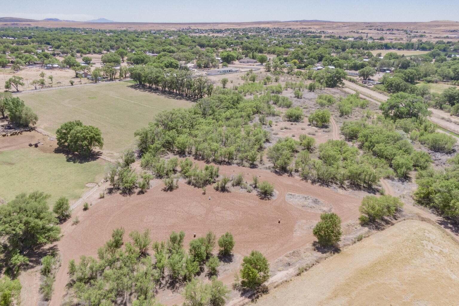 2216 Pajarito Road SW