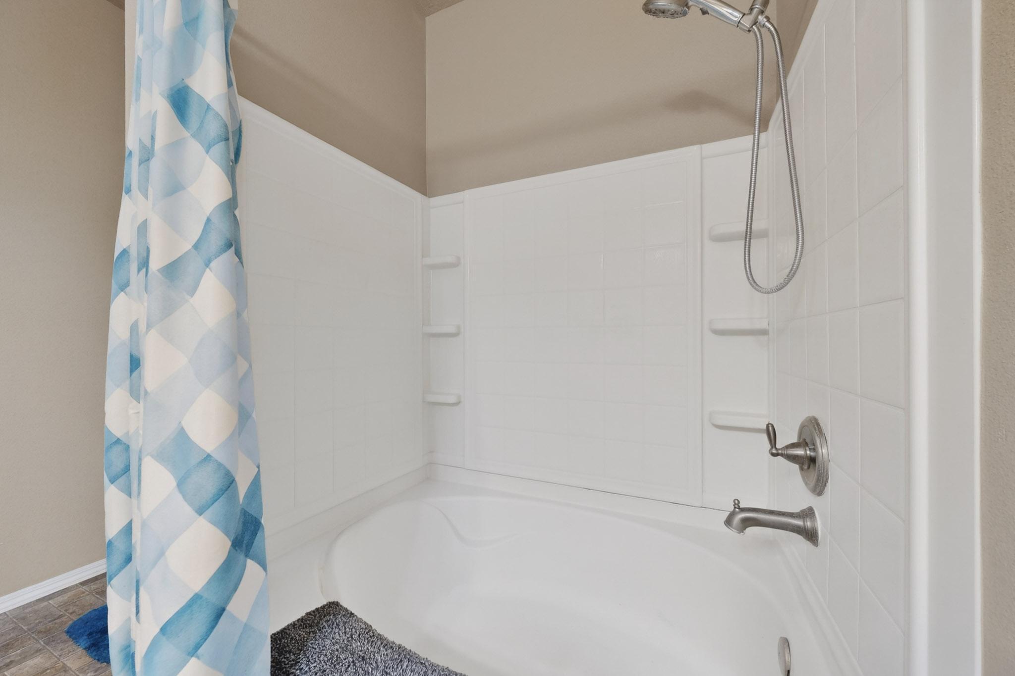 920 Sellers Drive NE