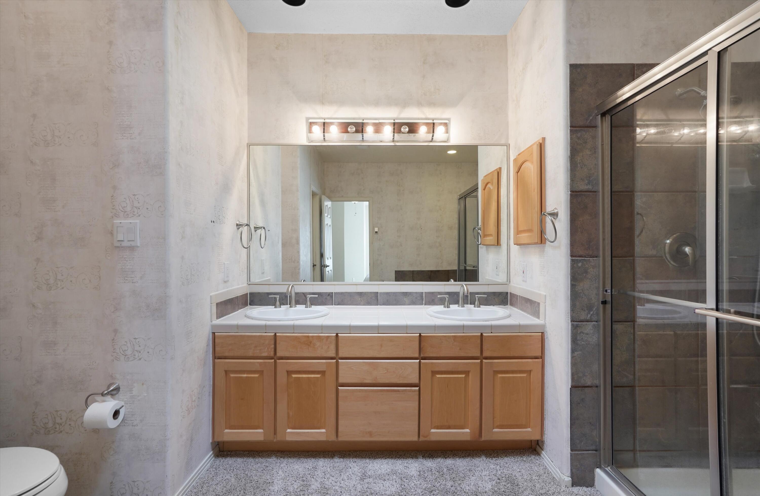 5704 Vulcan Vista Drive NE