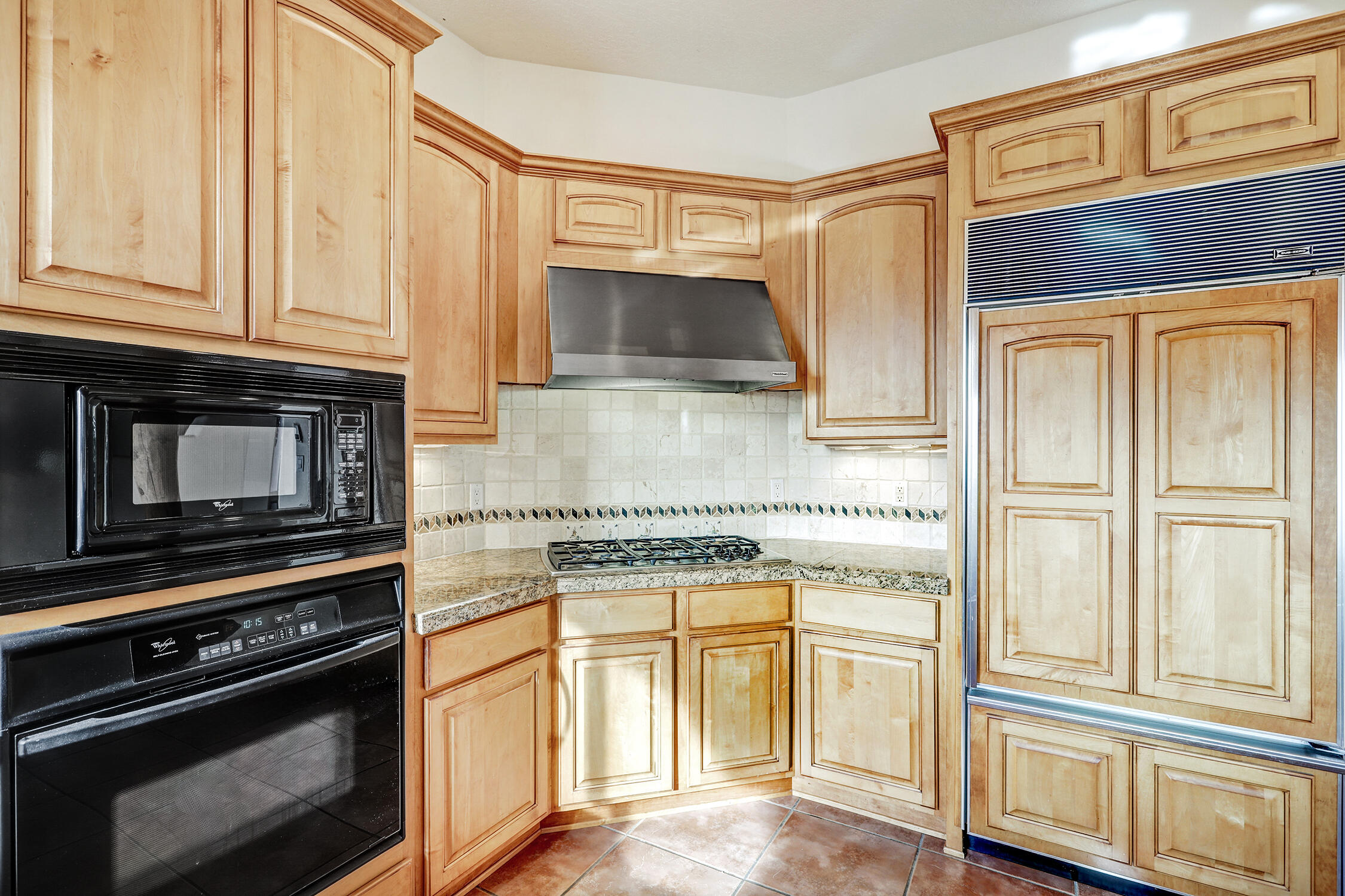 179 Tierra Encantada