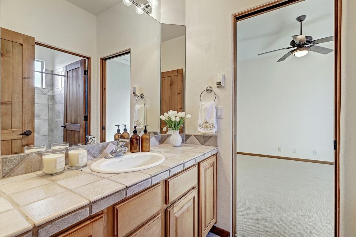 179 Tierra Encantada