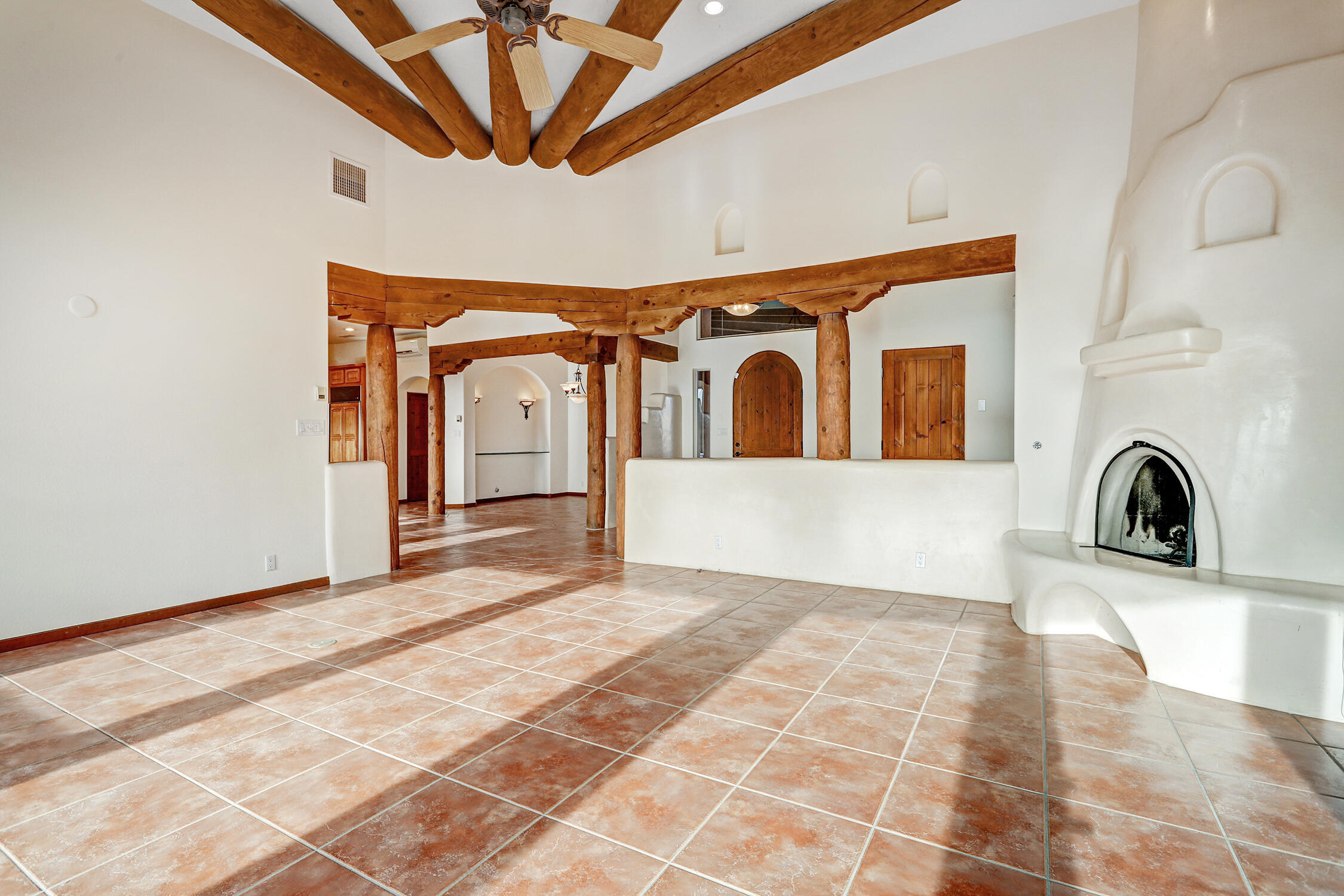 179 Tierra Encantada