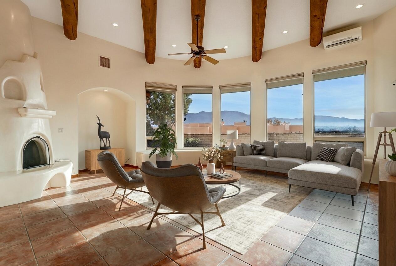 179 Tierra Encantada