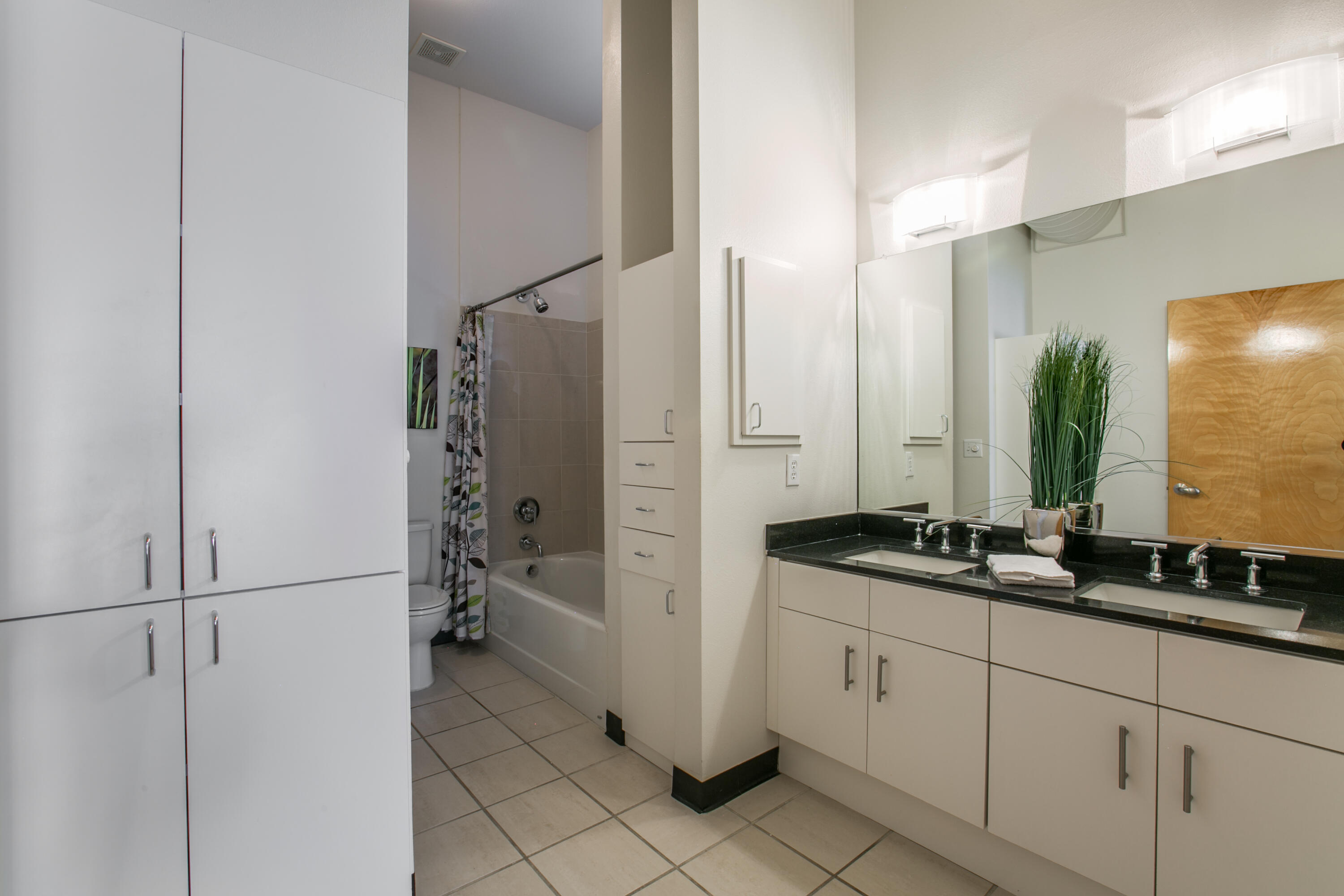 401 Central Avenue NE 301