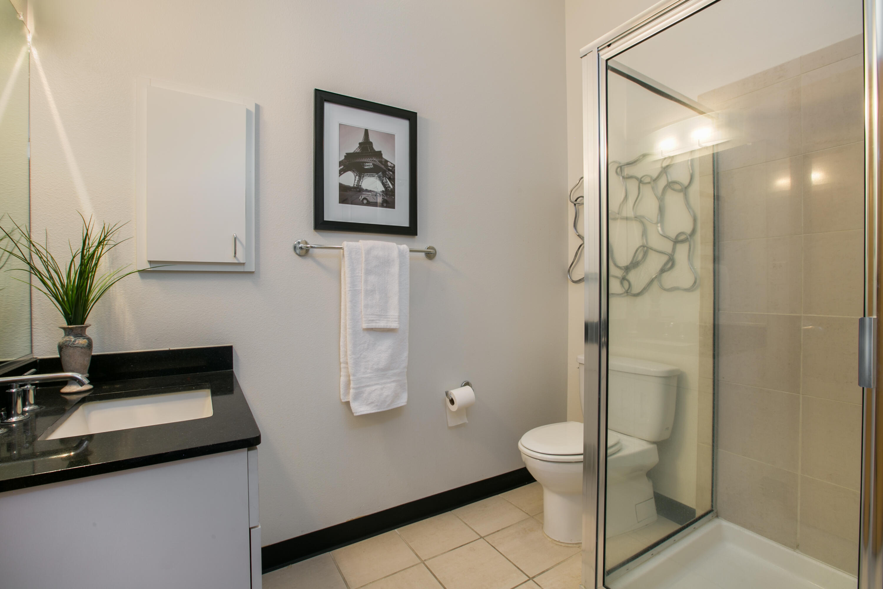 401 Central Avenue NE 301