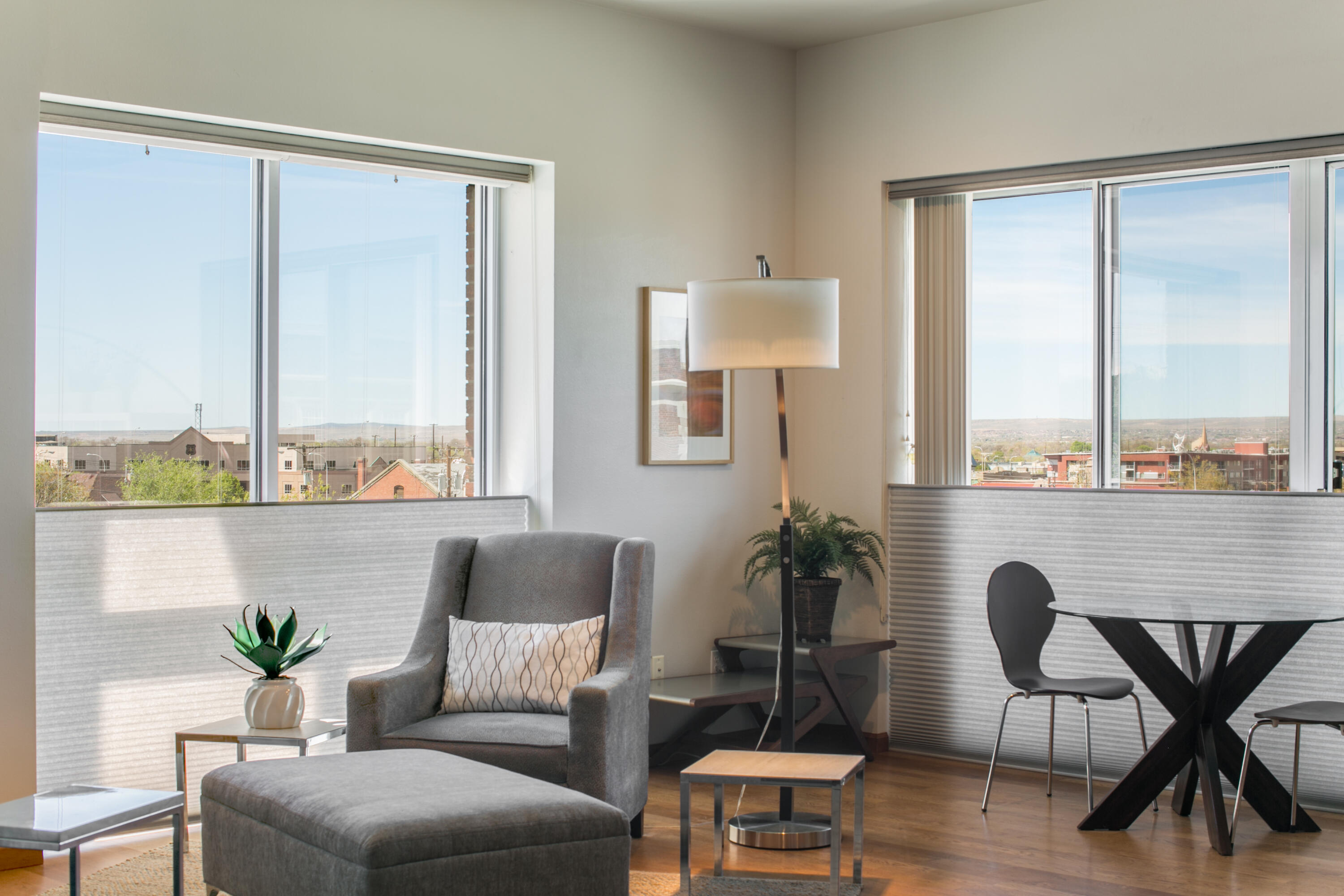 401 Central Avenue NE 301