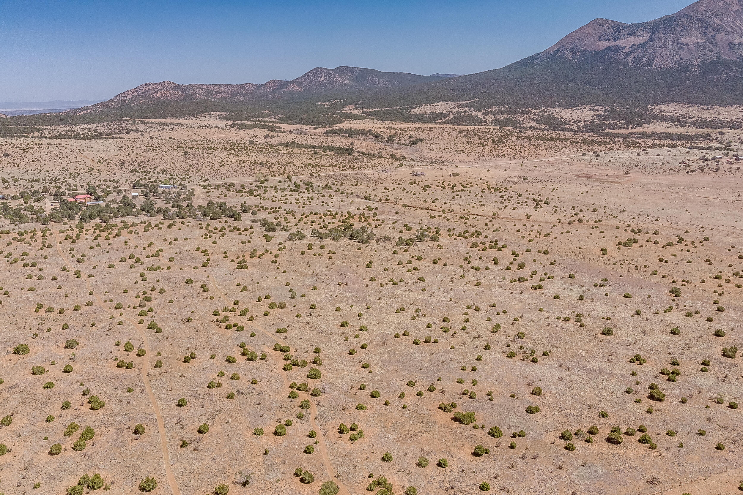 E 1/2 NW 1/4 Rd Entranosa Road