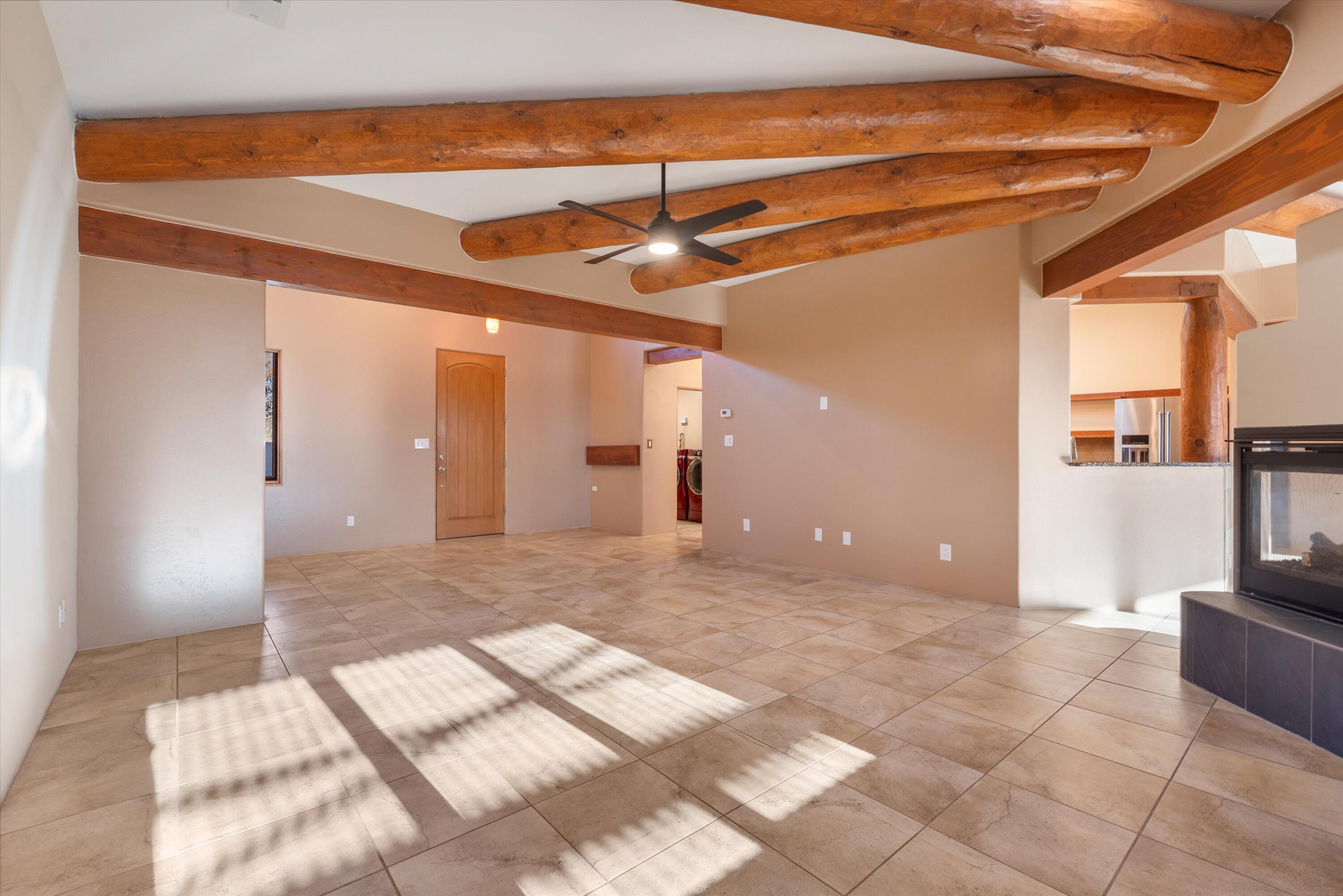 1114 W Avenida Los Suenos