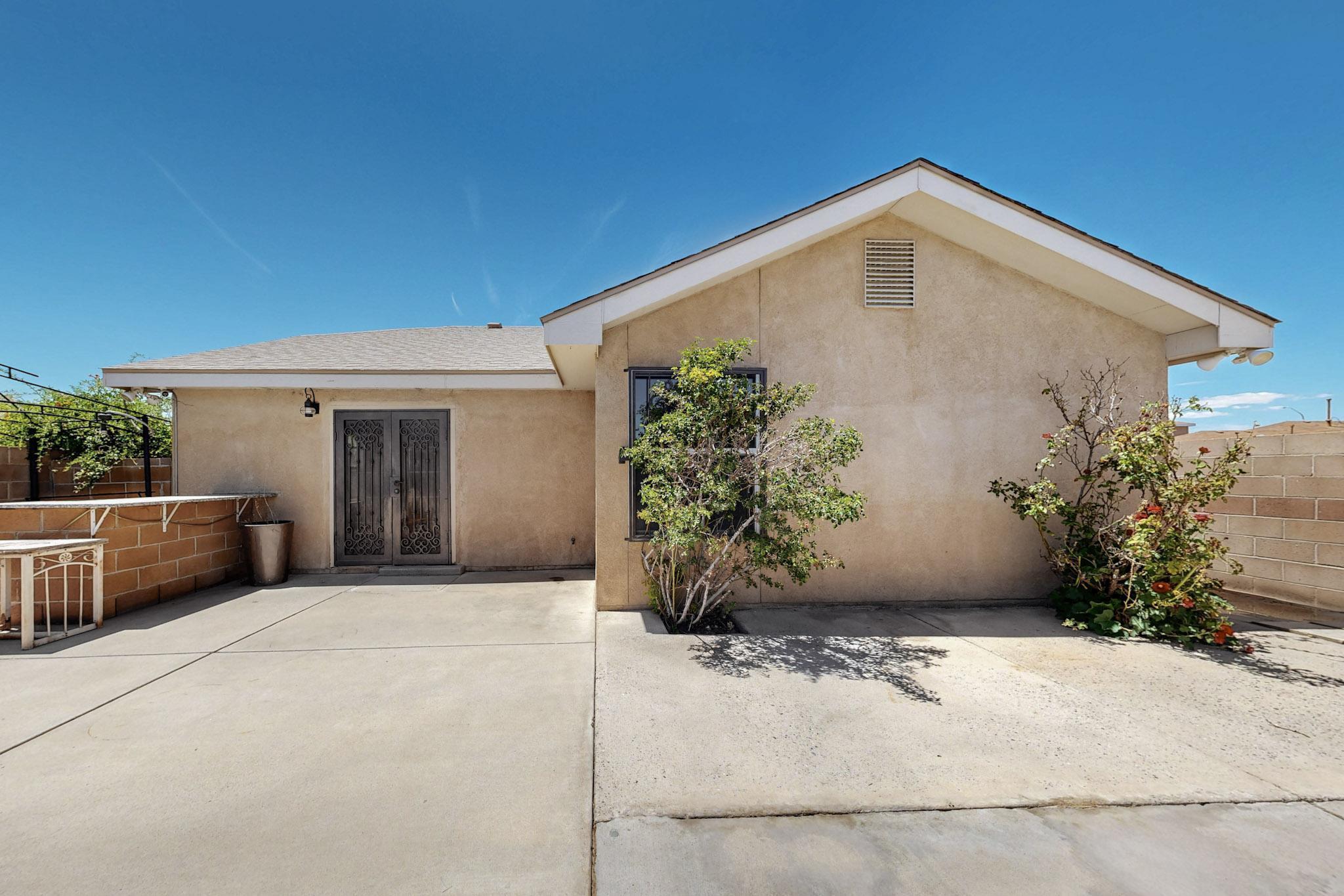 424 Whitethorn Street SW