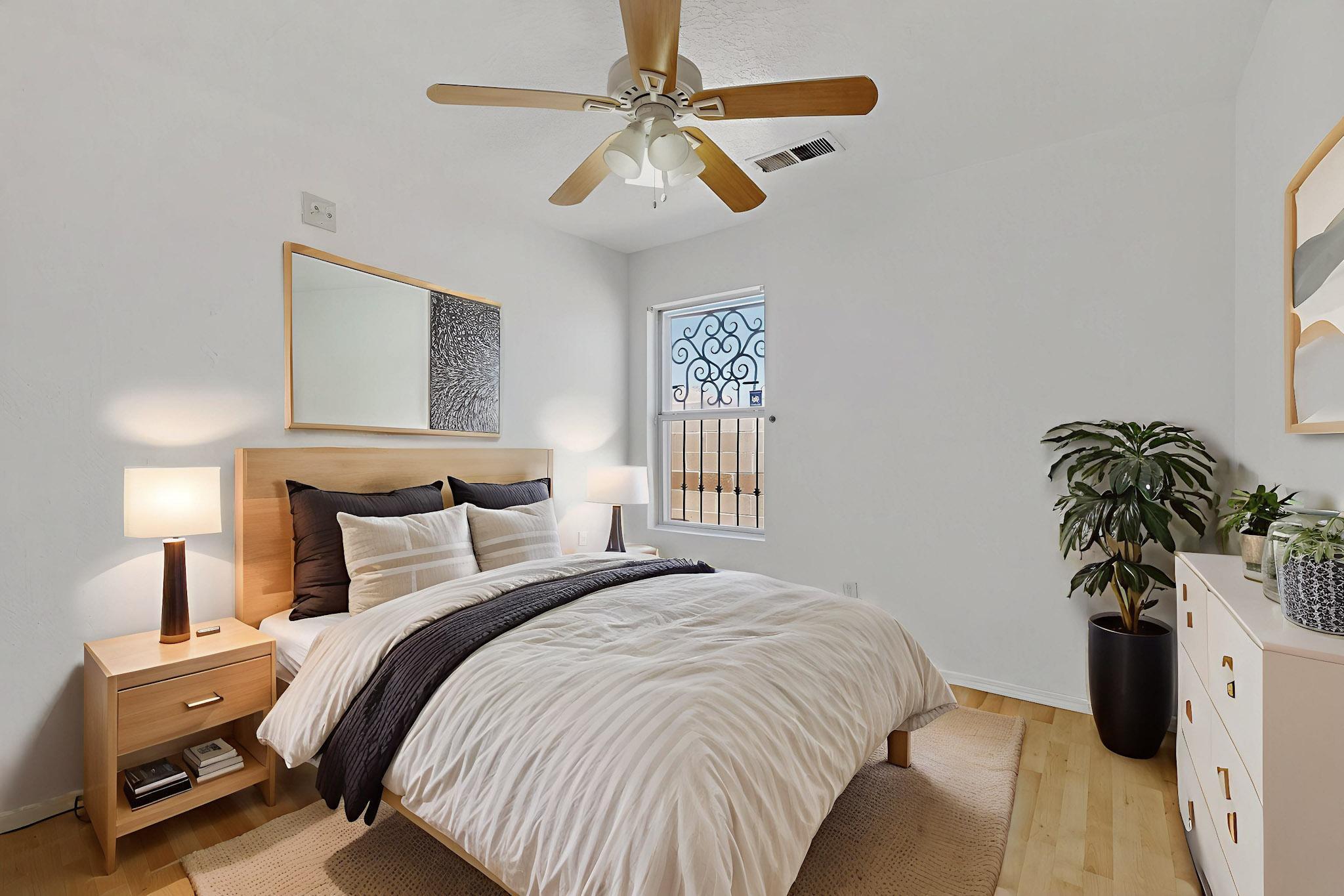 424 Whitethorn Street SW