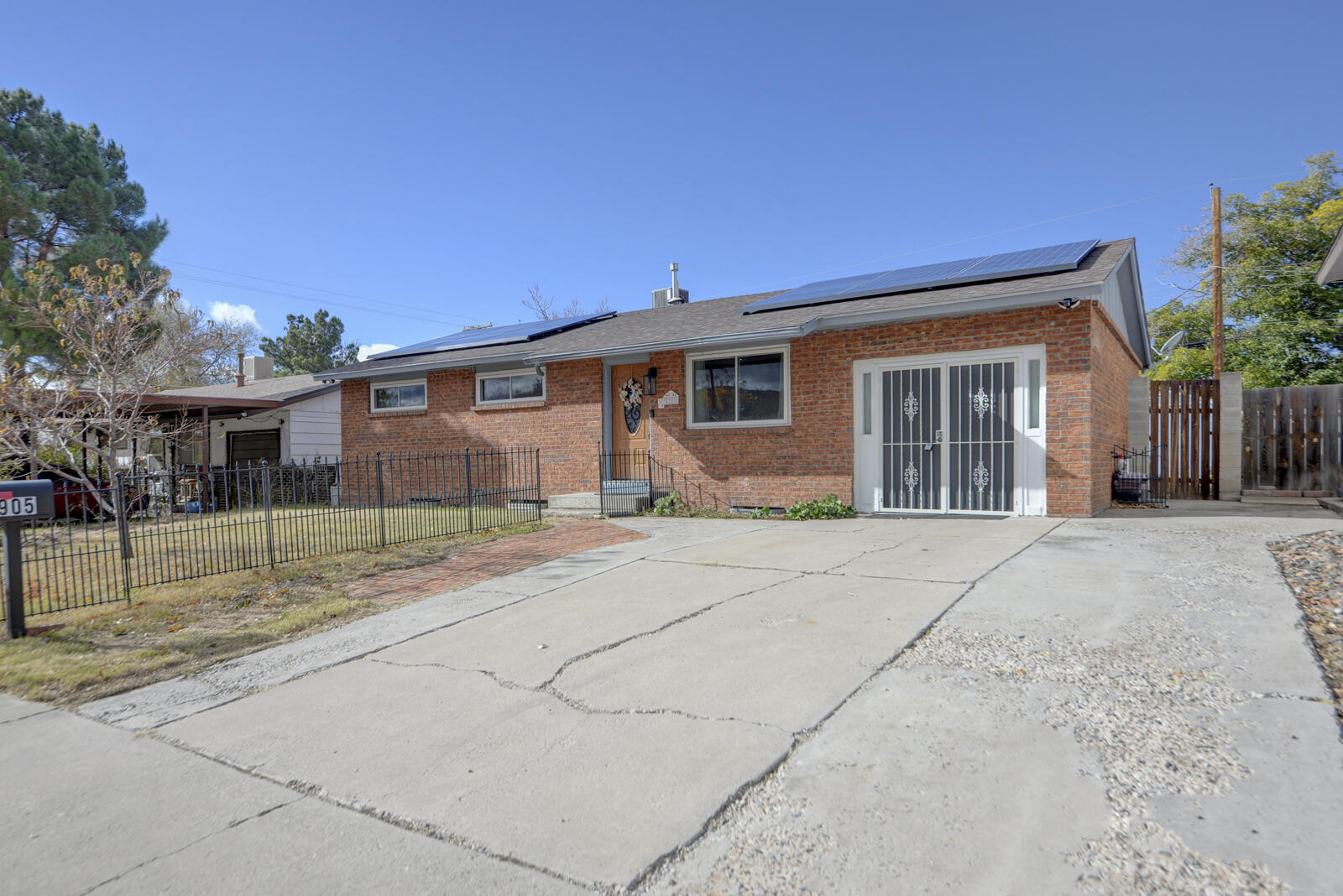 2905 Dorothy Street NE
