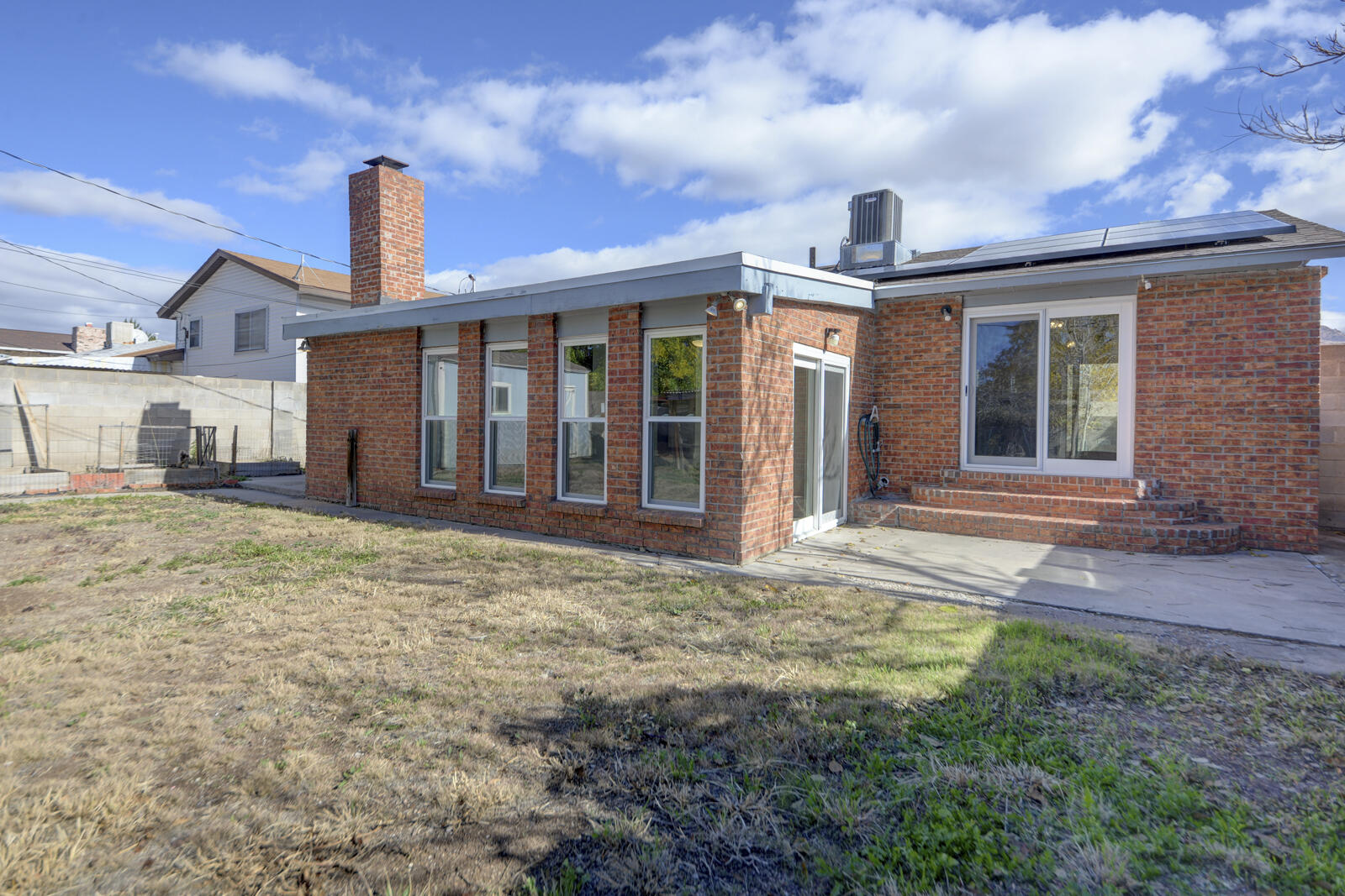 2905 Dorothy Street NE