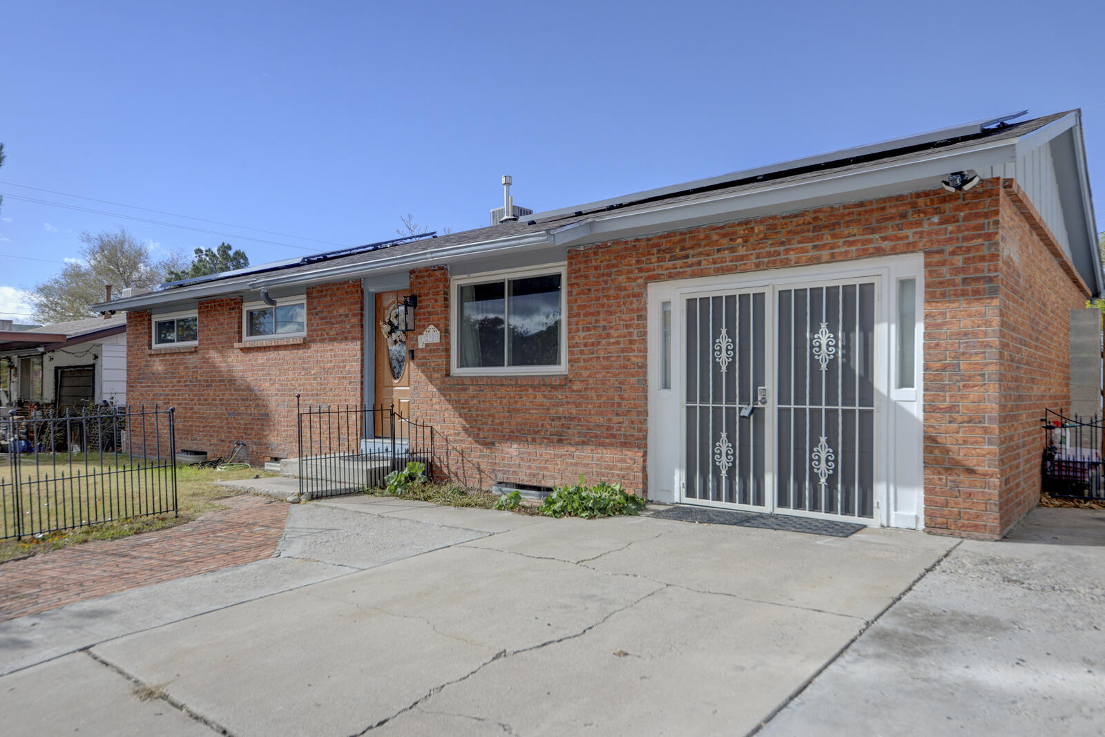 2905 Dorothy Street NE