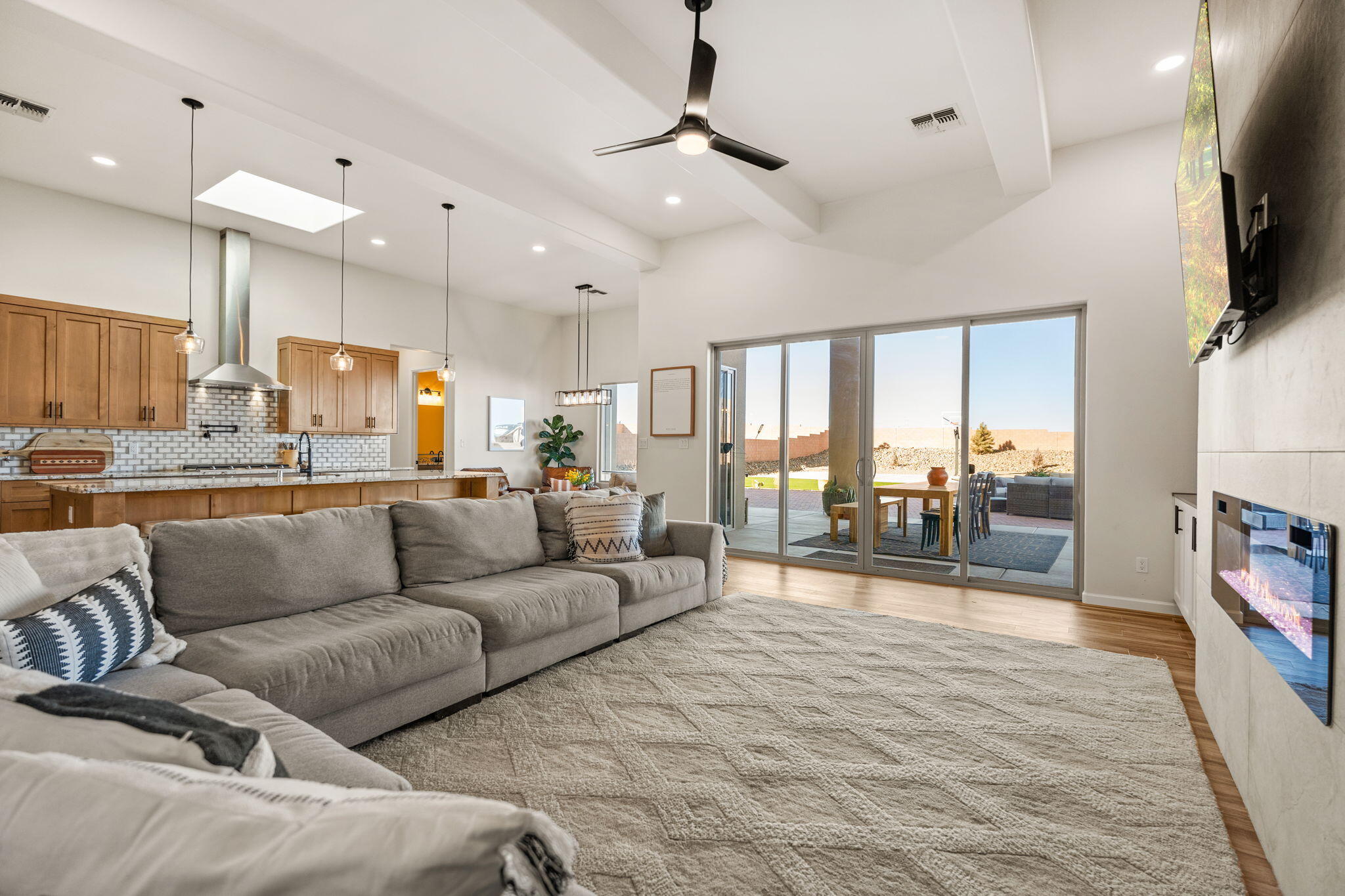 6717 Nacelle Road NE