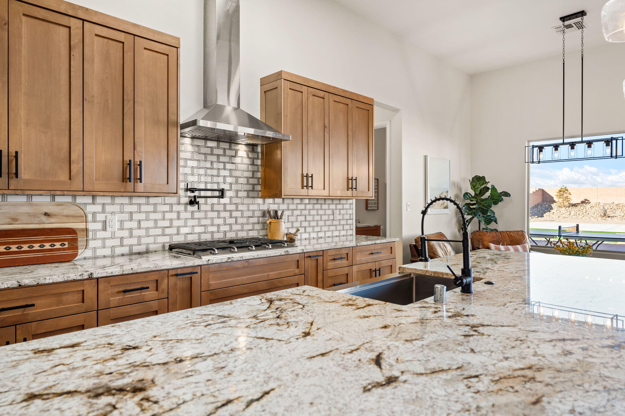 6717 Nacelle Road NE