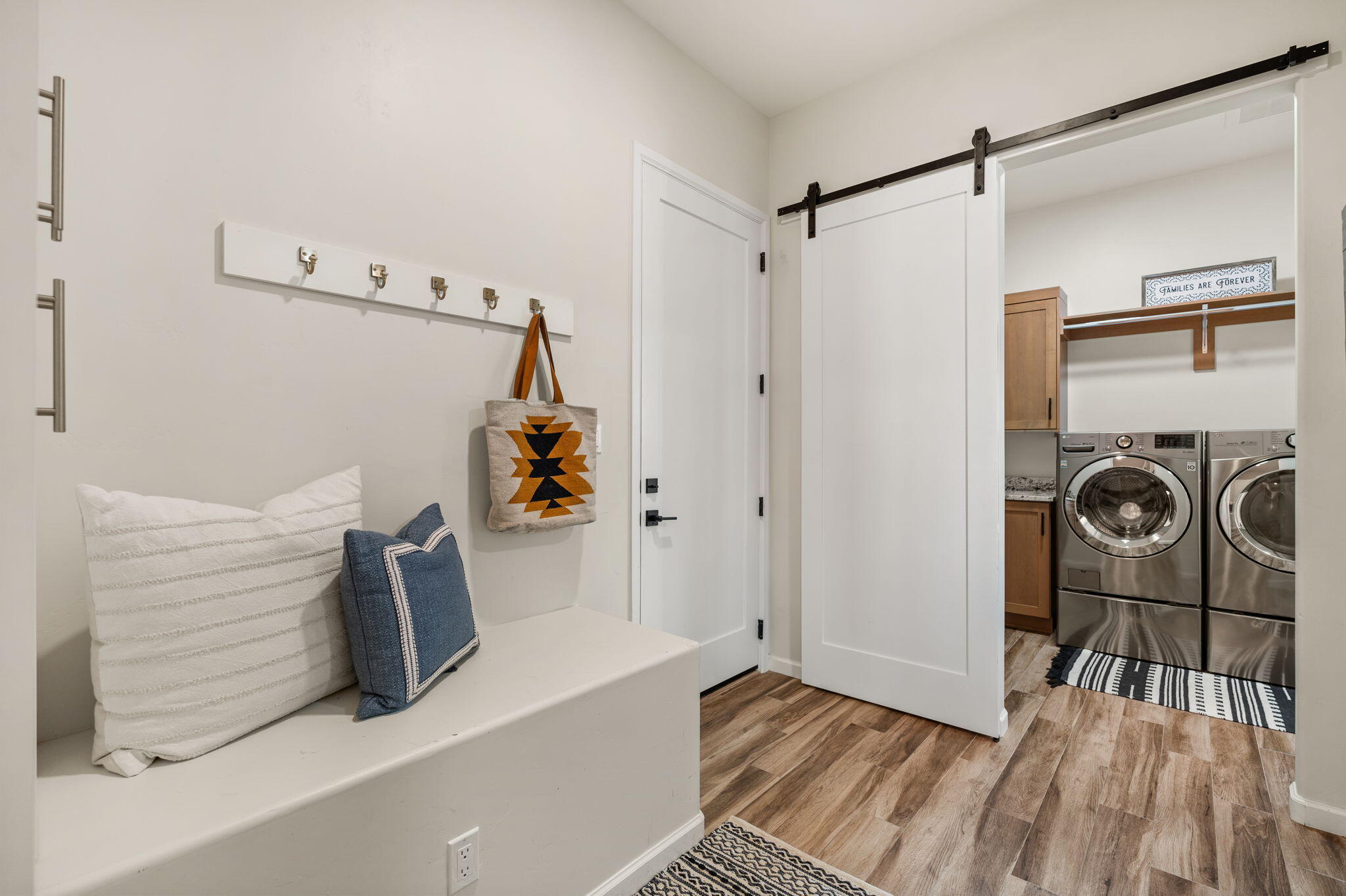 6717 Nacelle Road NE