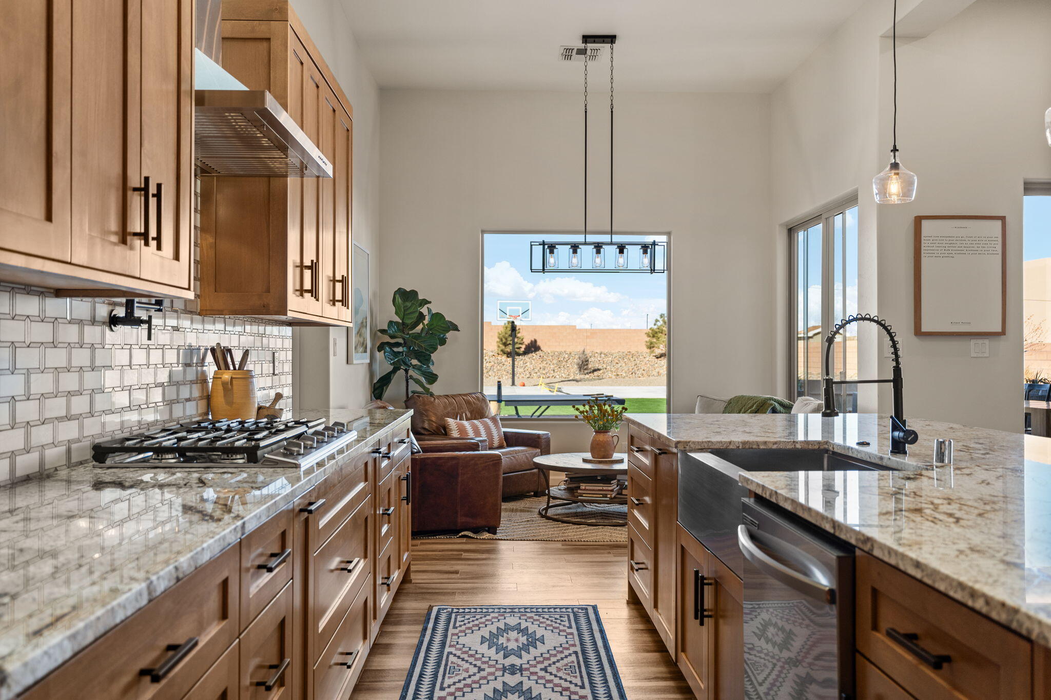 6717 Nacelle Road NE