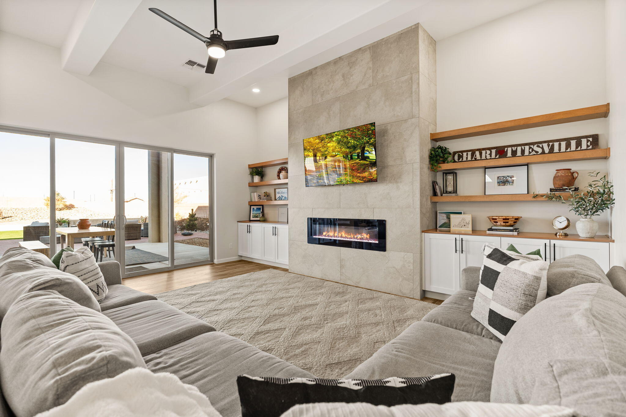 6717 Nacelle Road NE