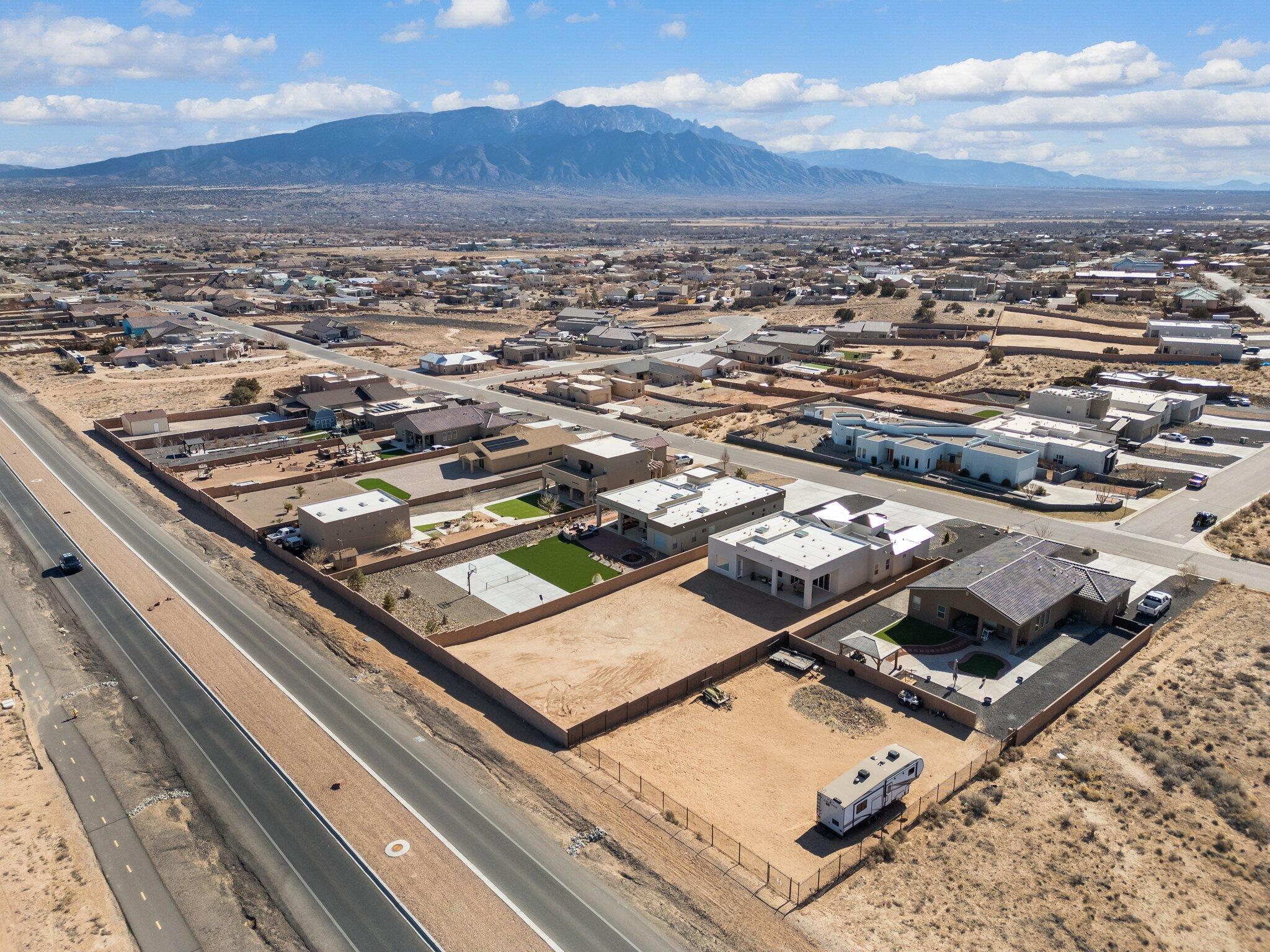 6717 Nacelle Road NE