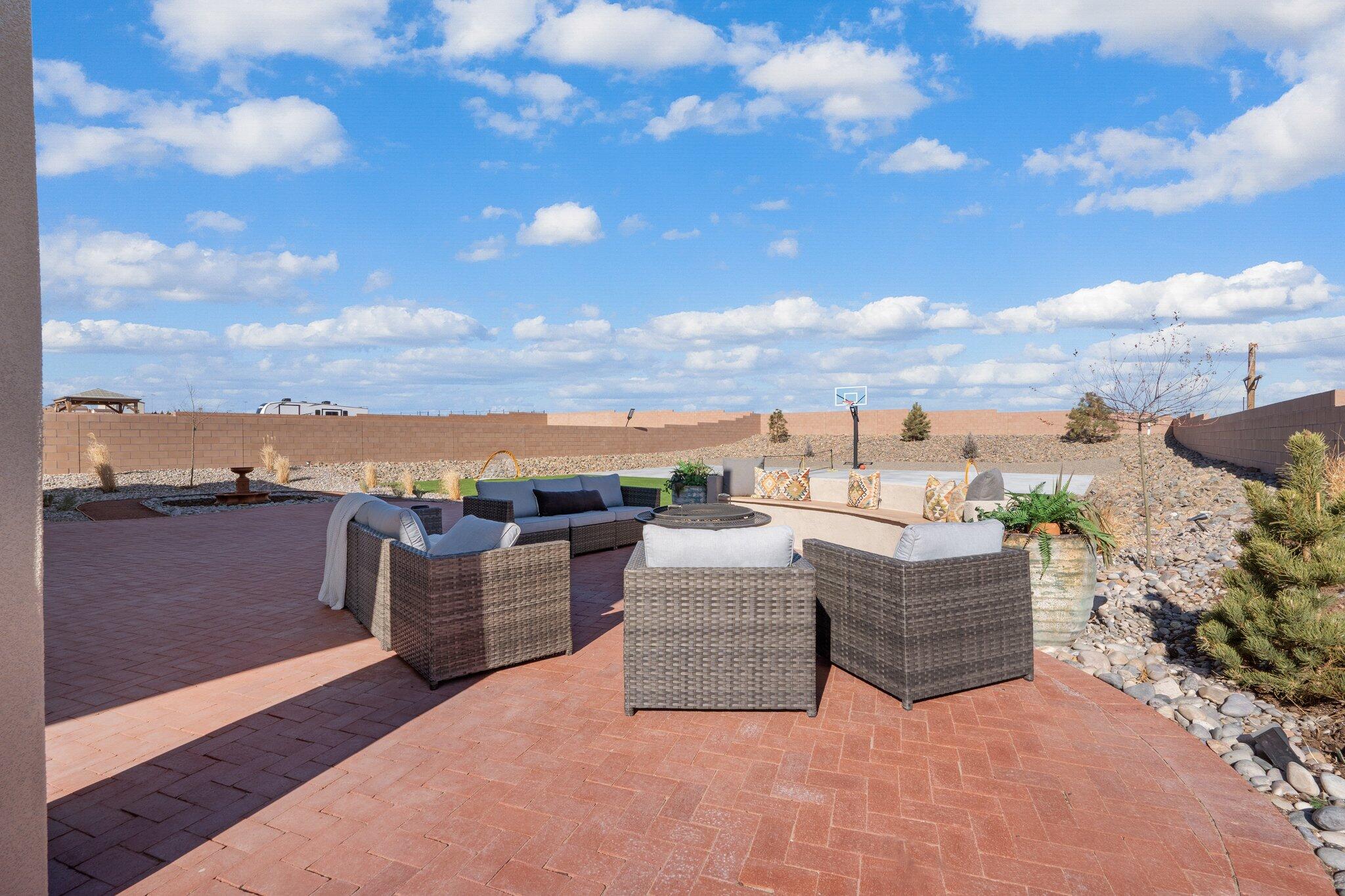 6717 Nacelle Road NE