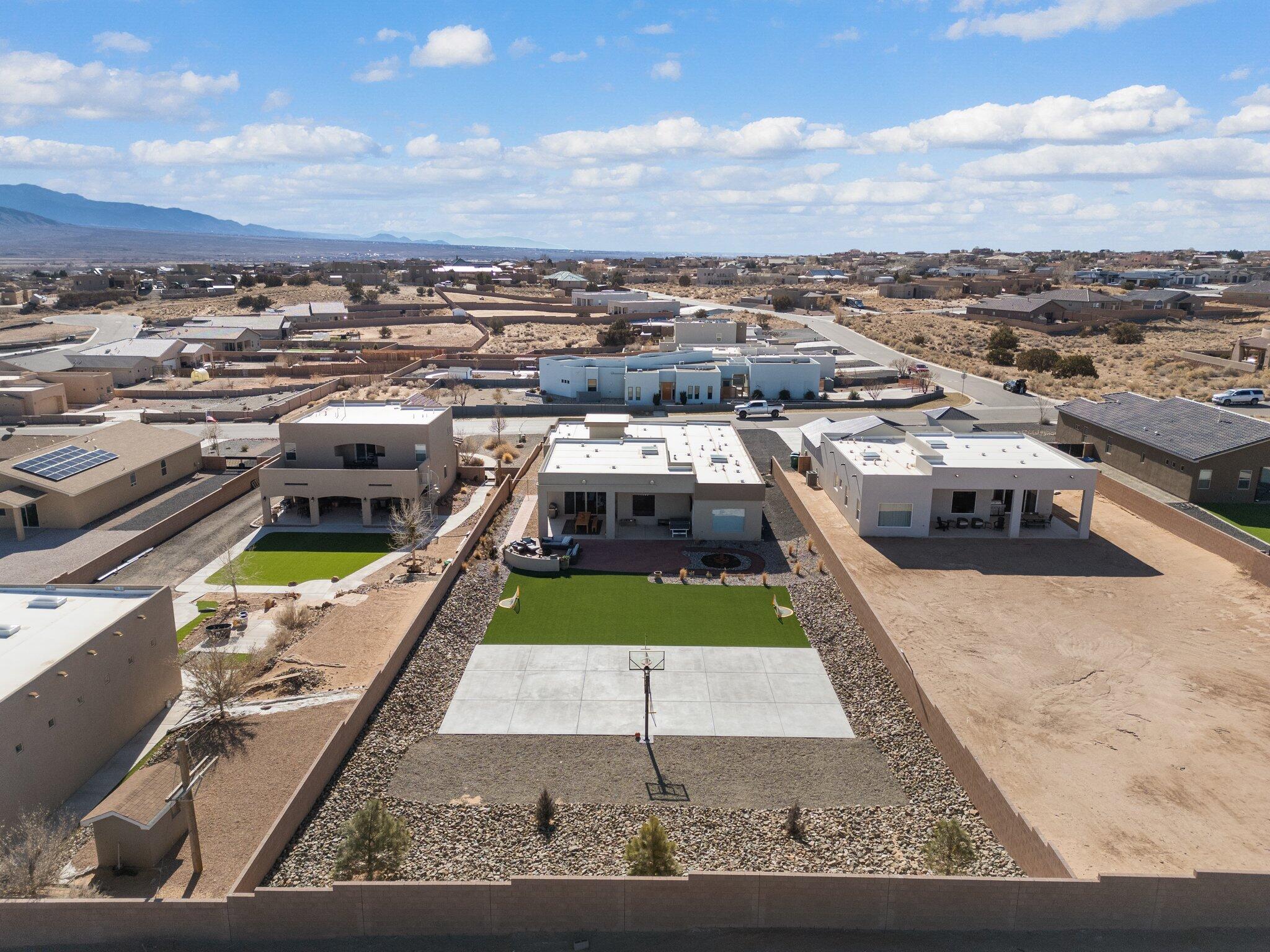 6717 Nacelle Road NE