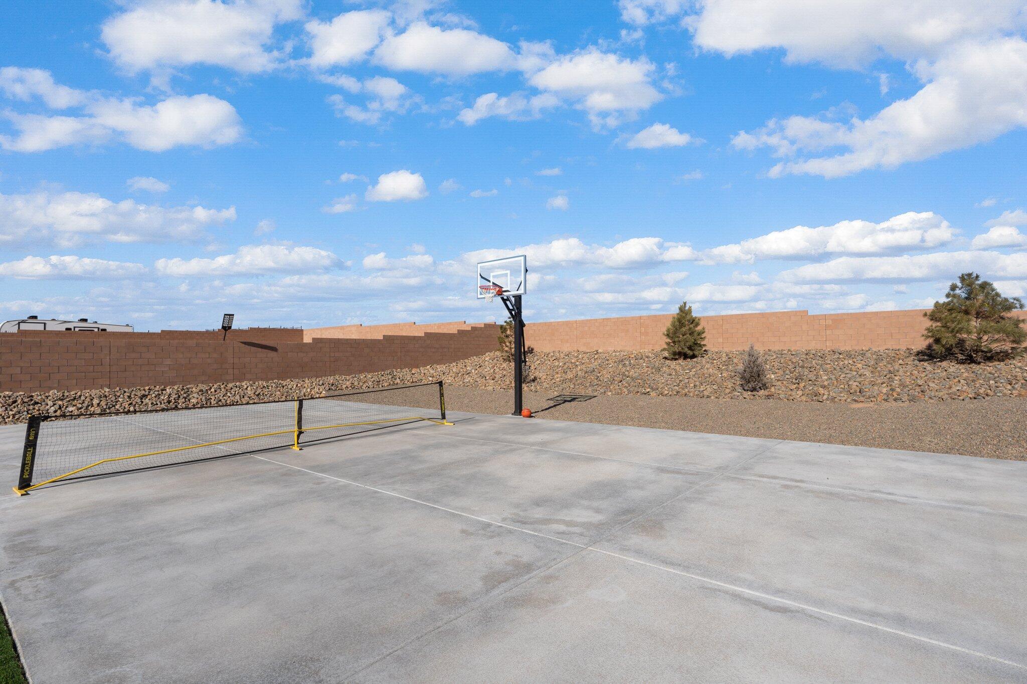 6717 Nacelle Road NE