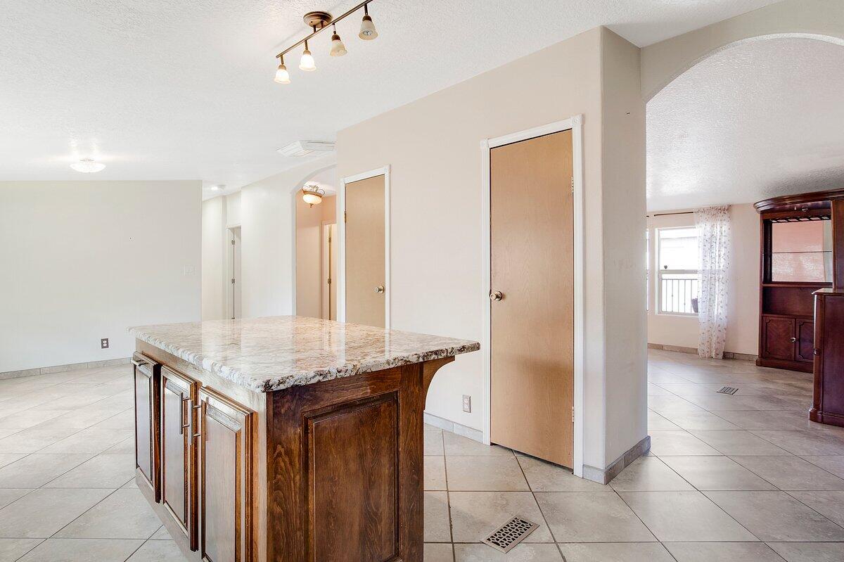 2713 Barcelona Road SW