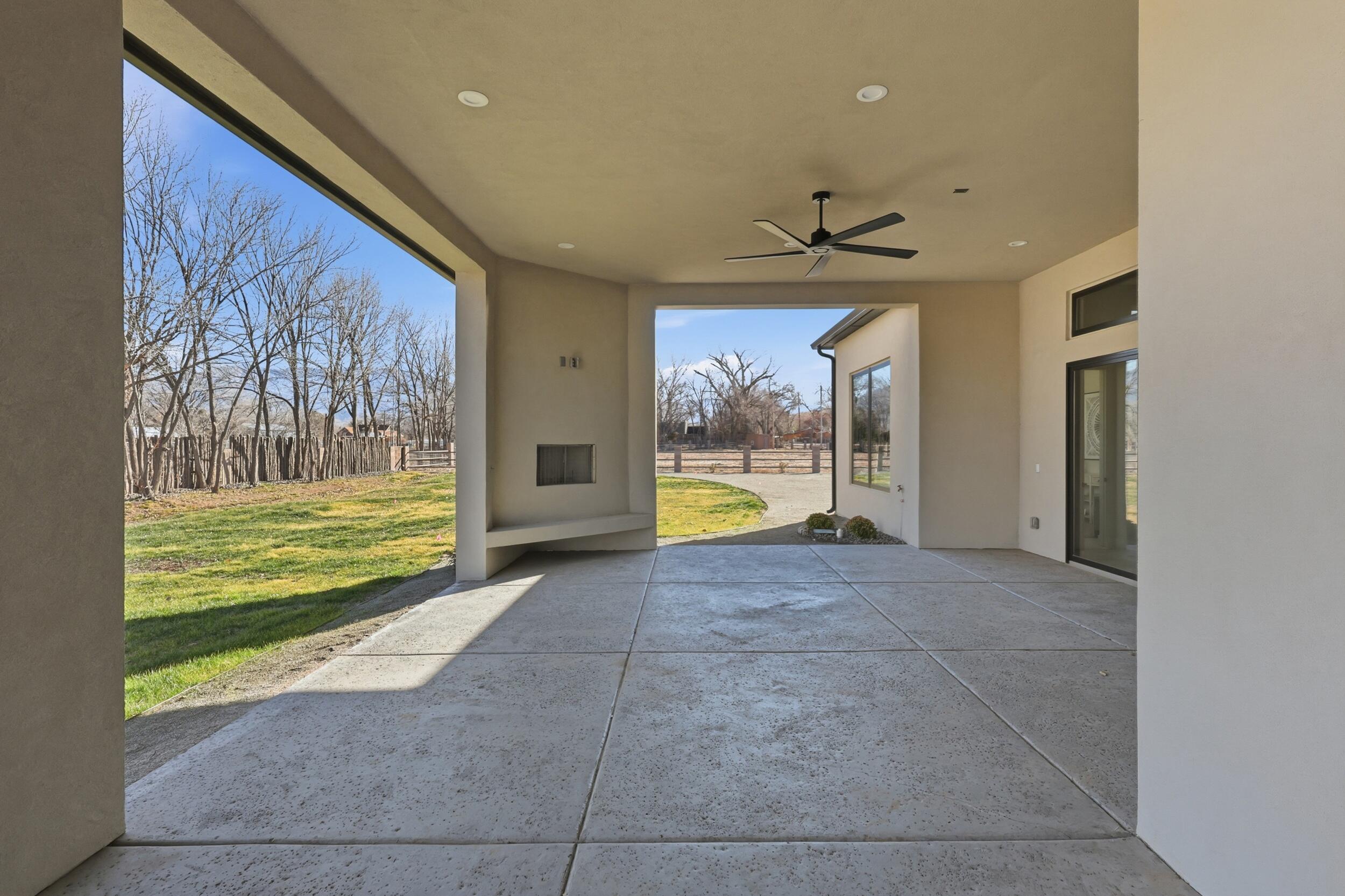 613 Valle Querido Court NW