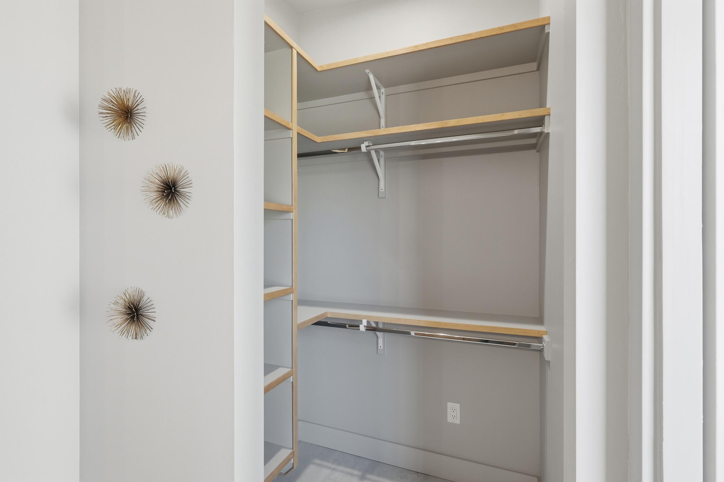 613 Valle Querido Court NW