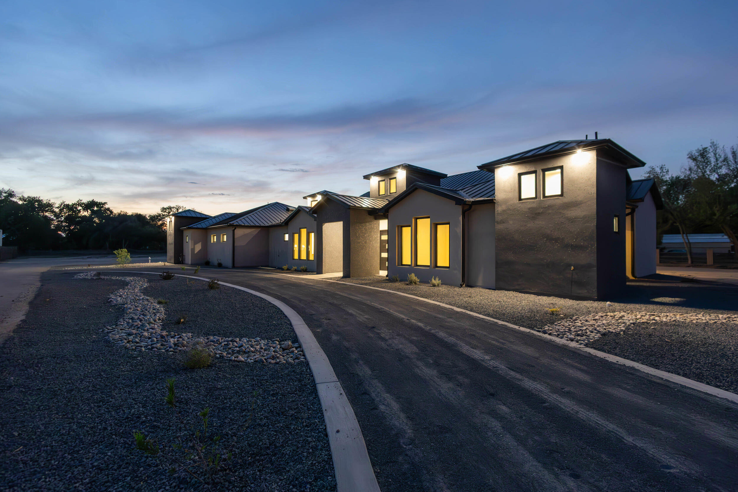 613 Valle Querido Court NW