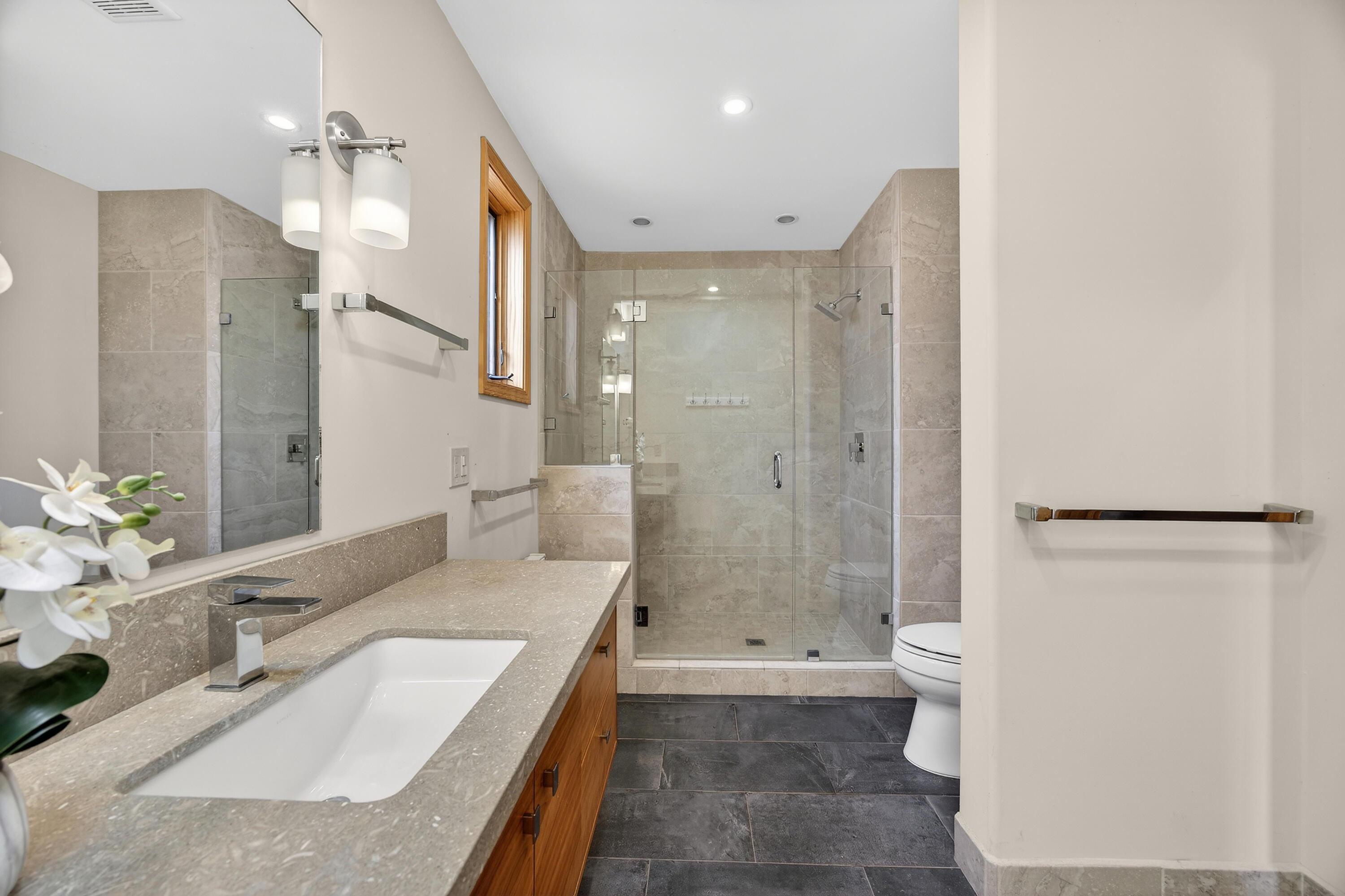 3028 Frontier Avenue NE