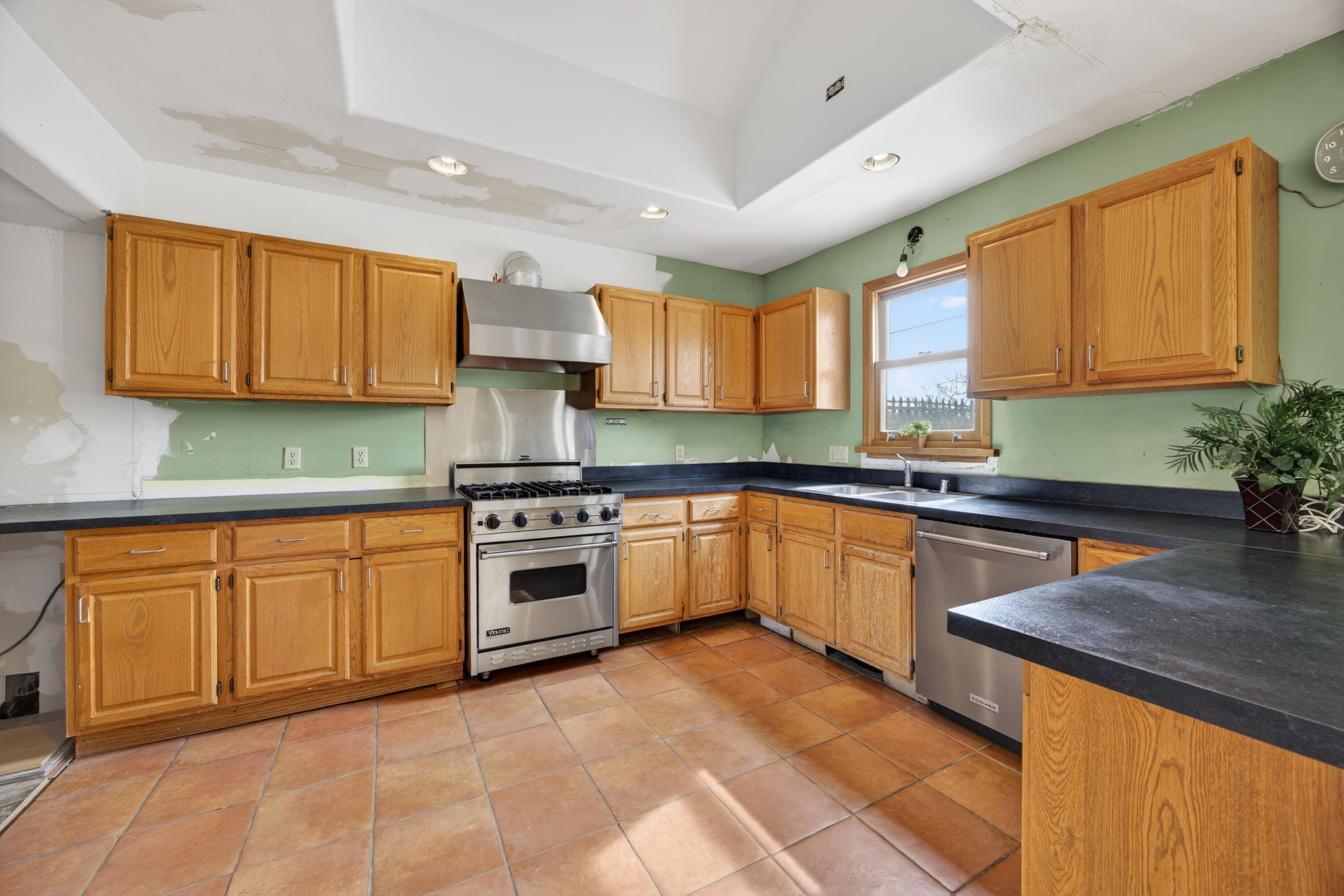 3028 Frontier Avenue NE