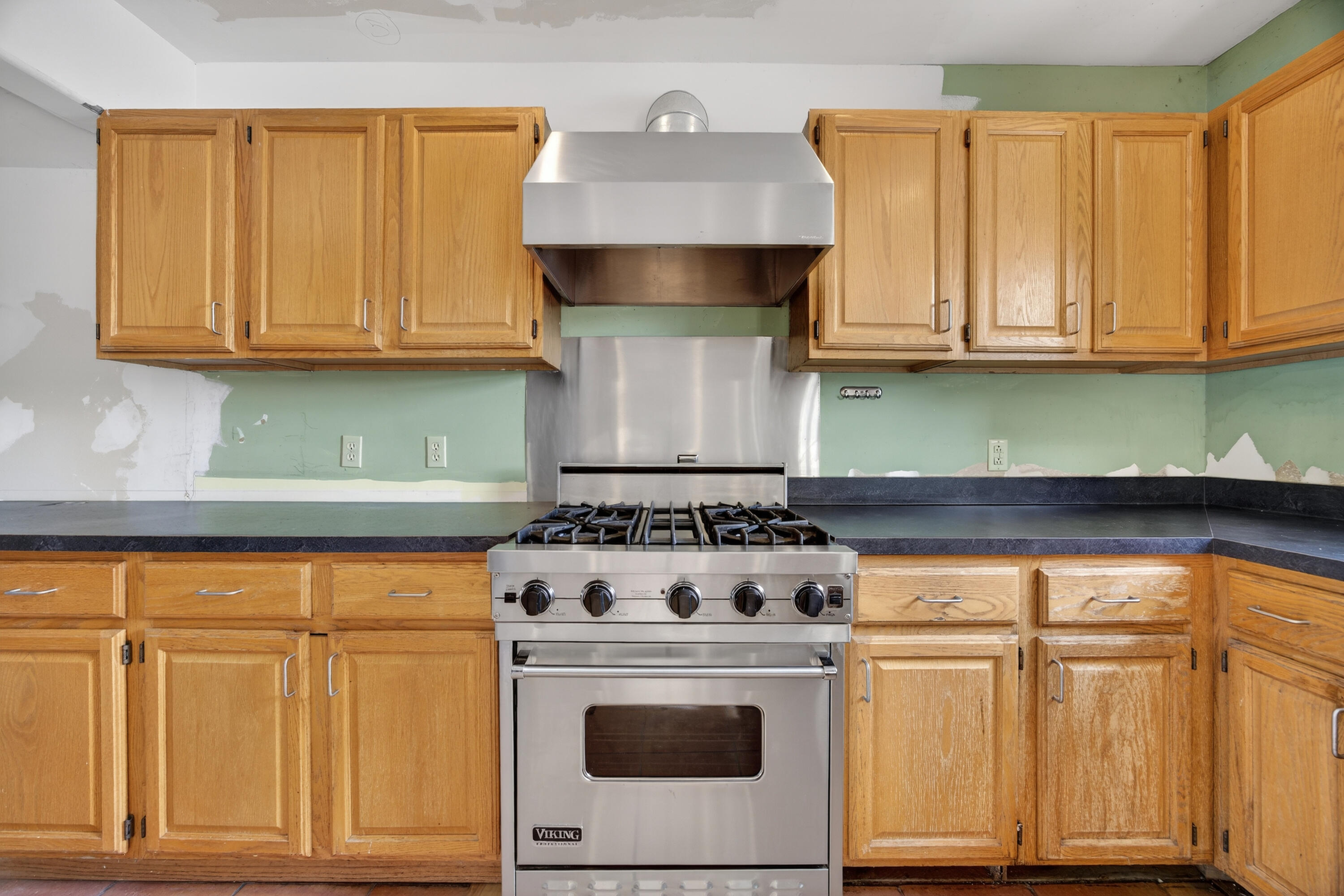 3028 Frontier Avenue NE