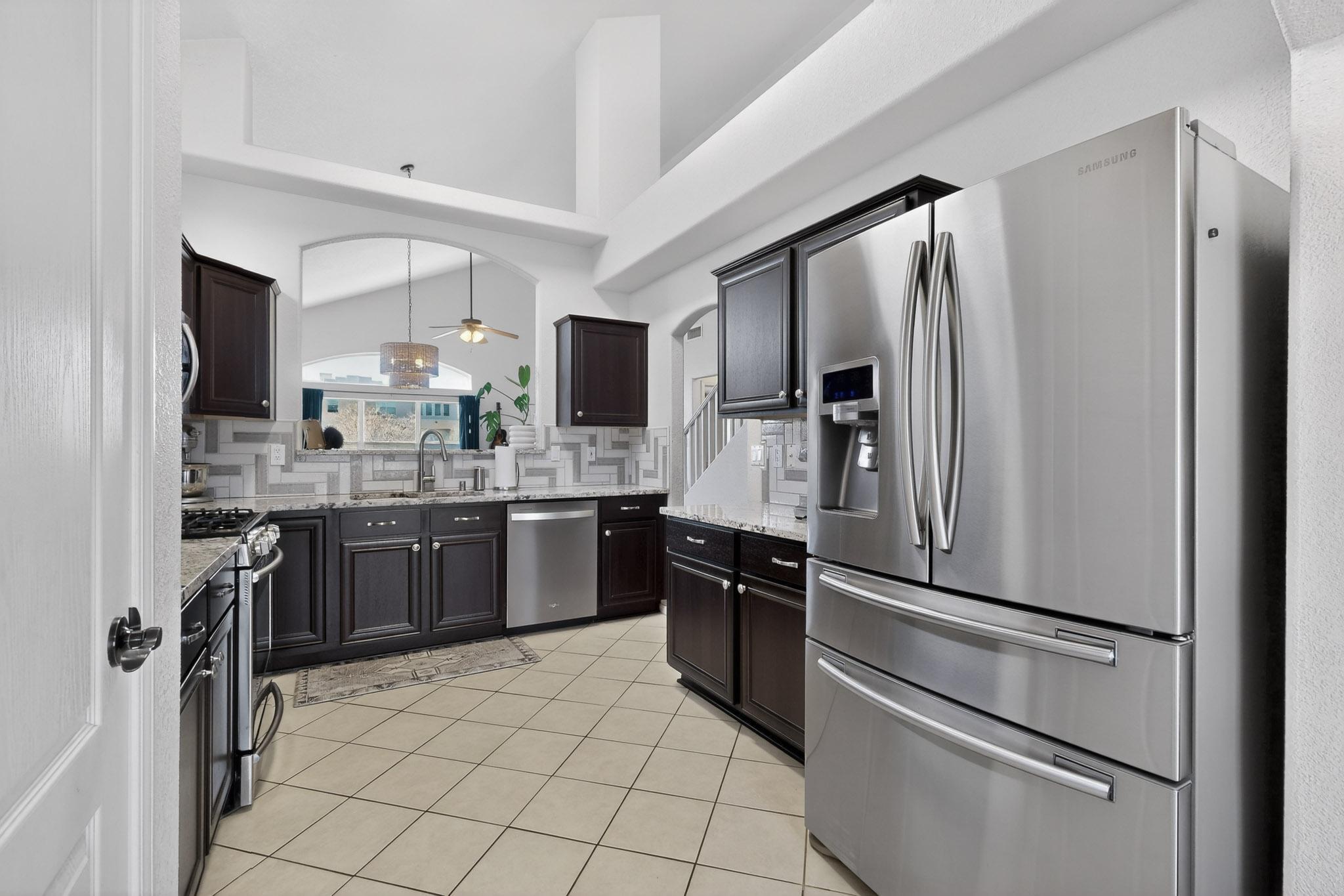 10427 Calle Hermosa Court NW