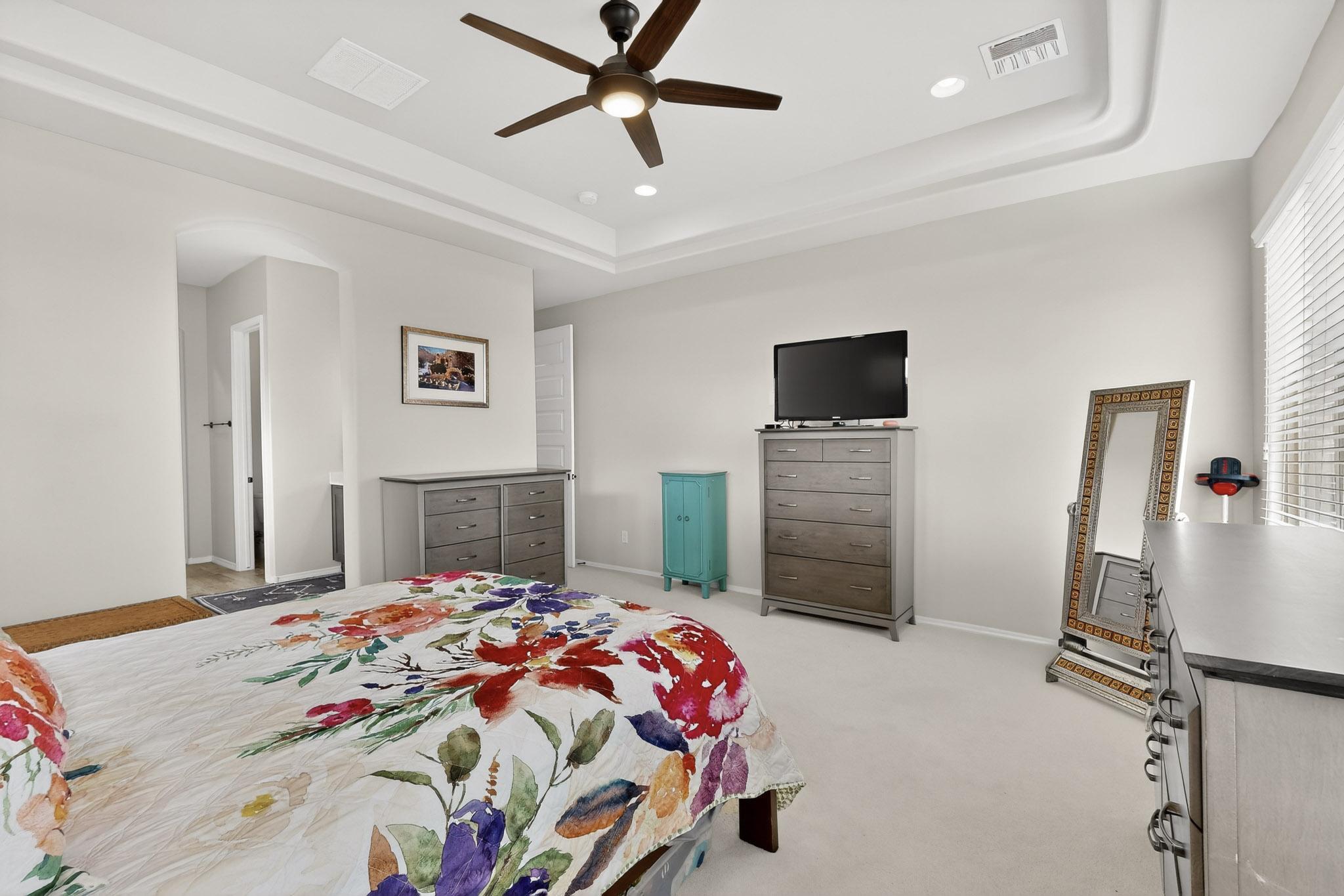 5572 Barranca Overlook Court NE