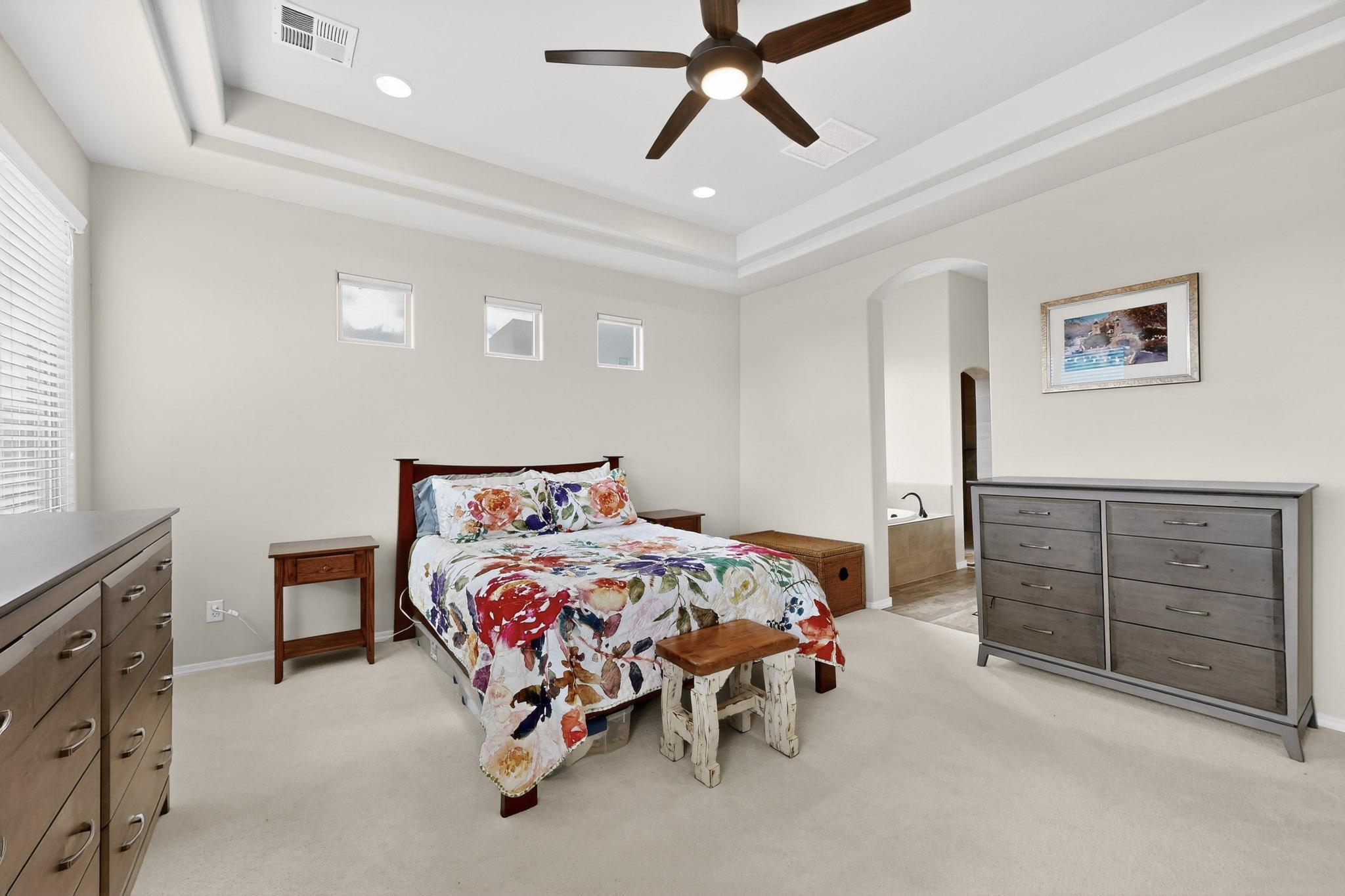 5572 Barranca Overlook Court NE